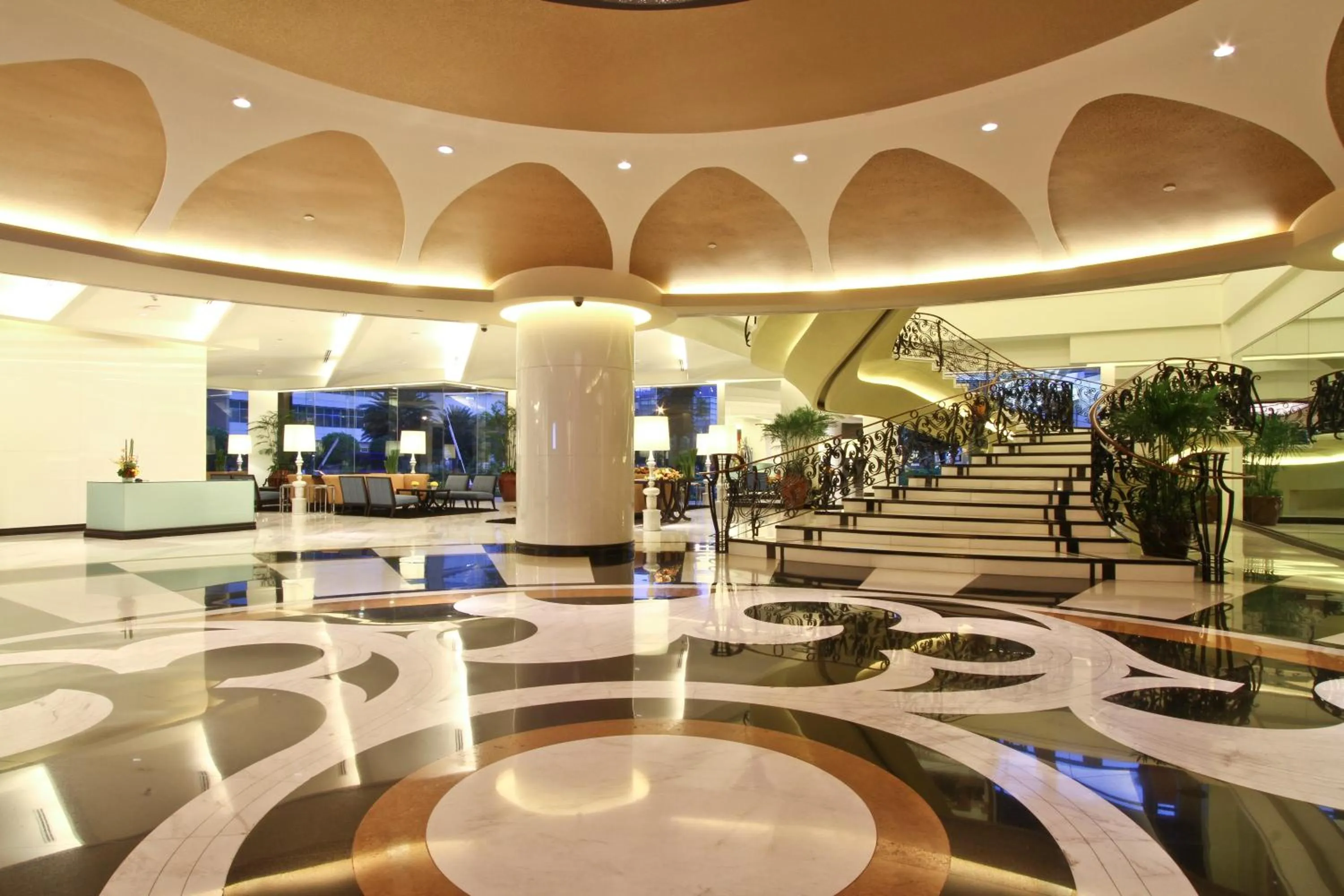 Lobby or reception in The Bellevue Manila