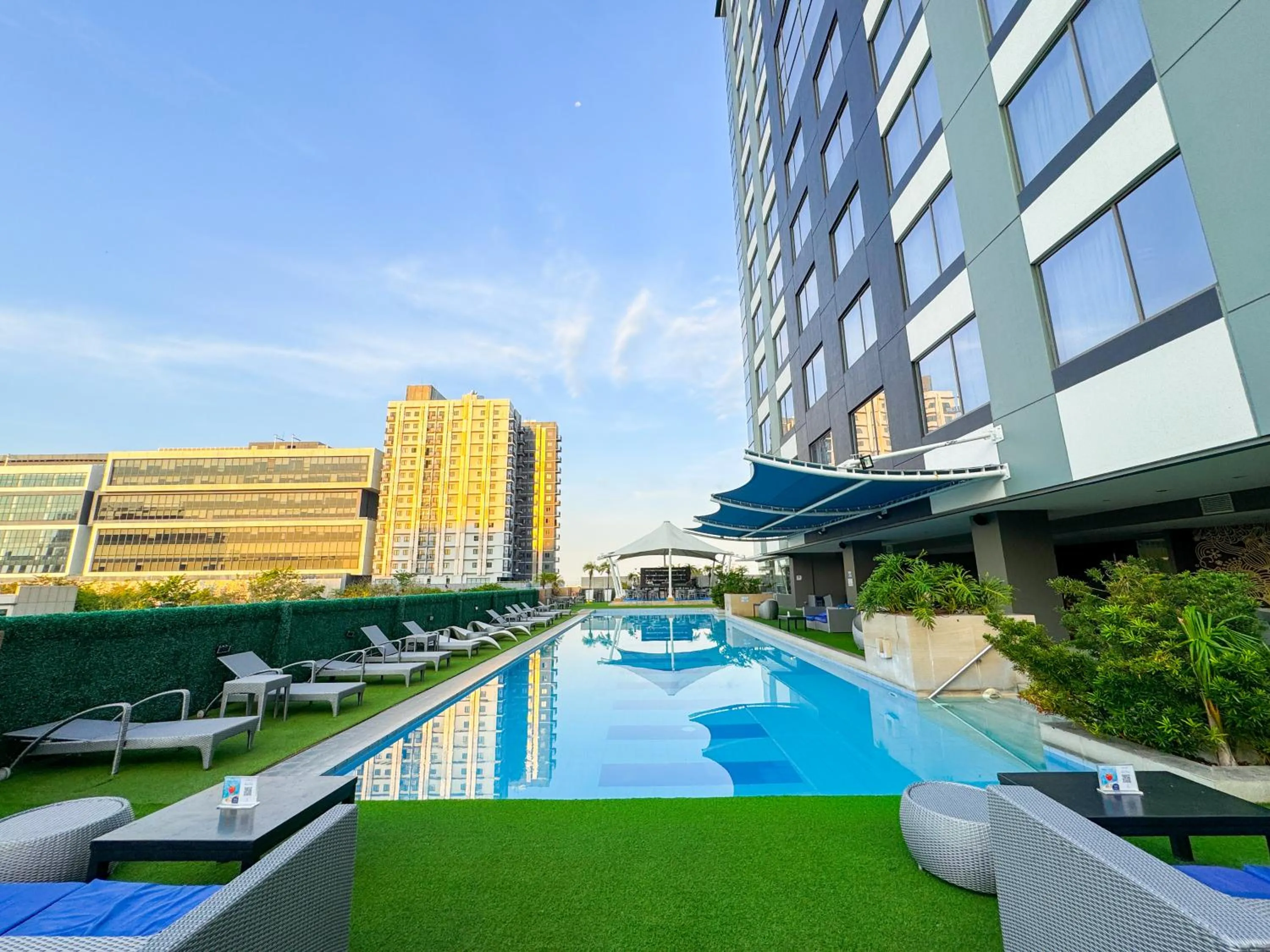 Swimming pool in The Bellevue Manila