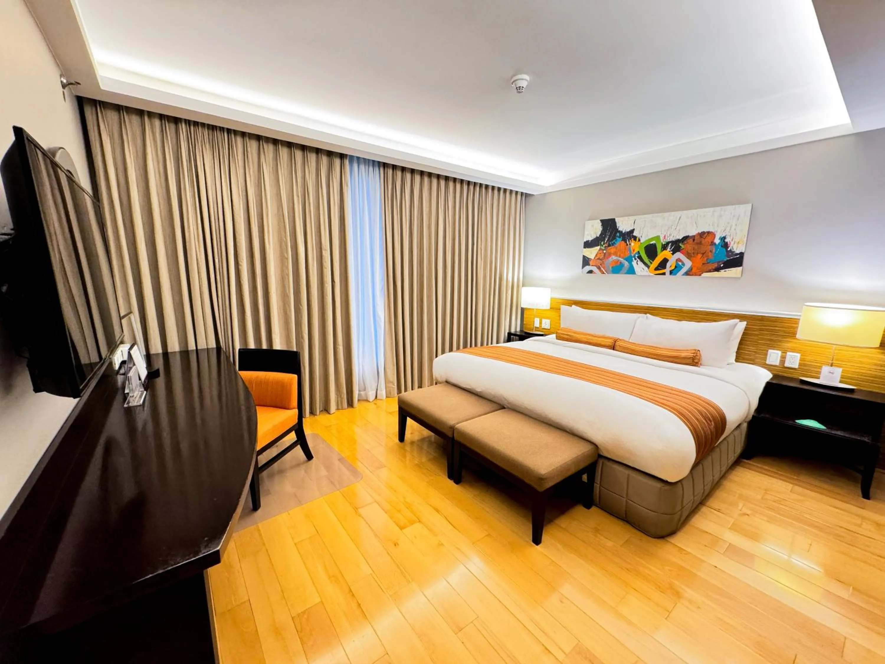 Bedroom, Bed in The Bellevue Manila