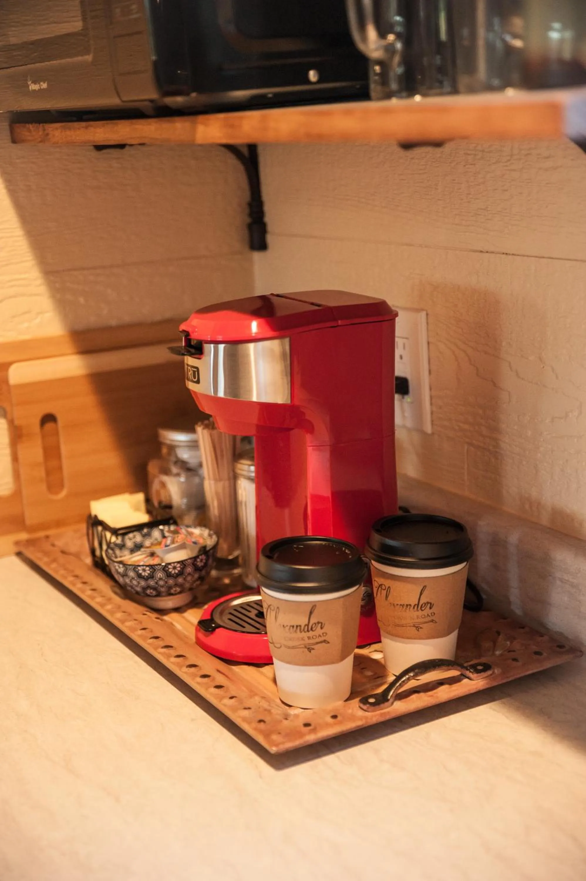 Coffee/tea facilities in The Alexander at Creek Road