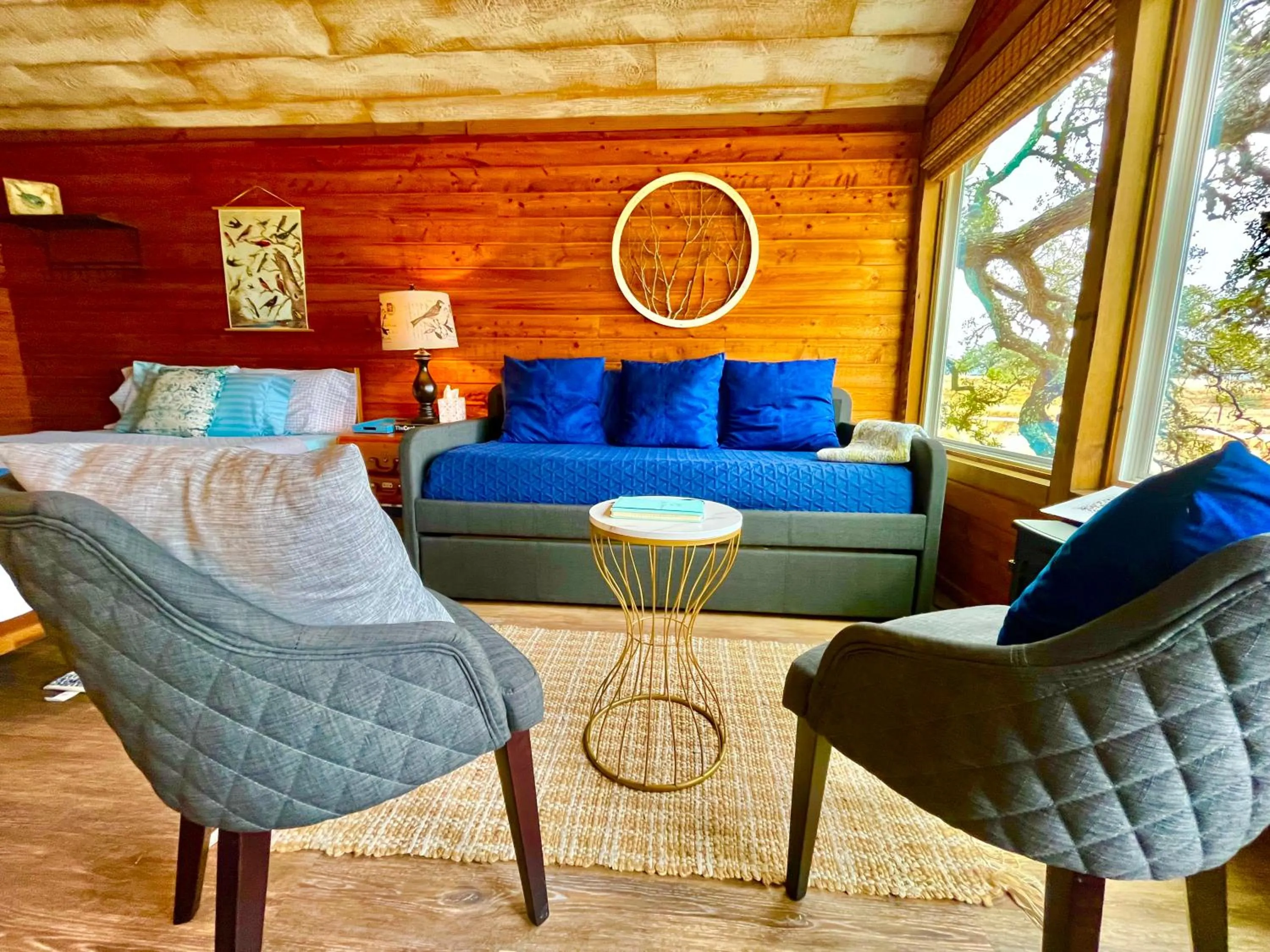 Bed in The Alexander at Creek Road