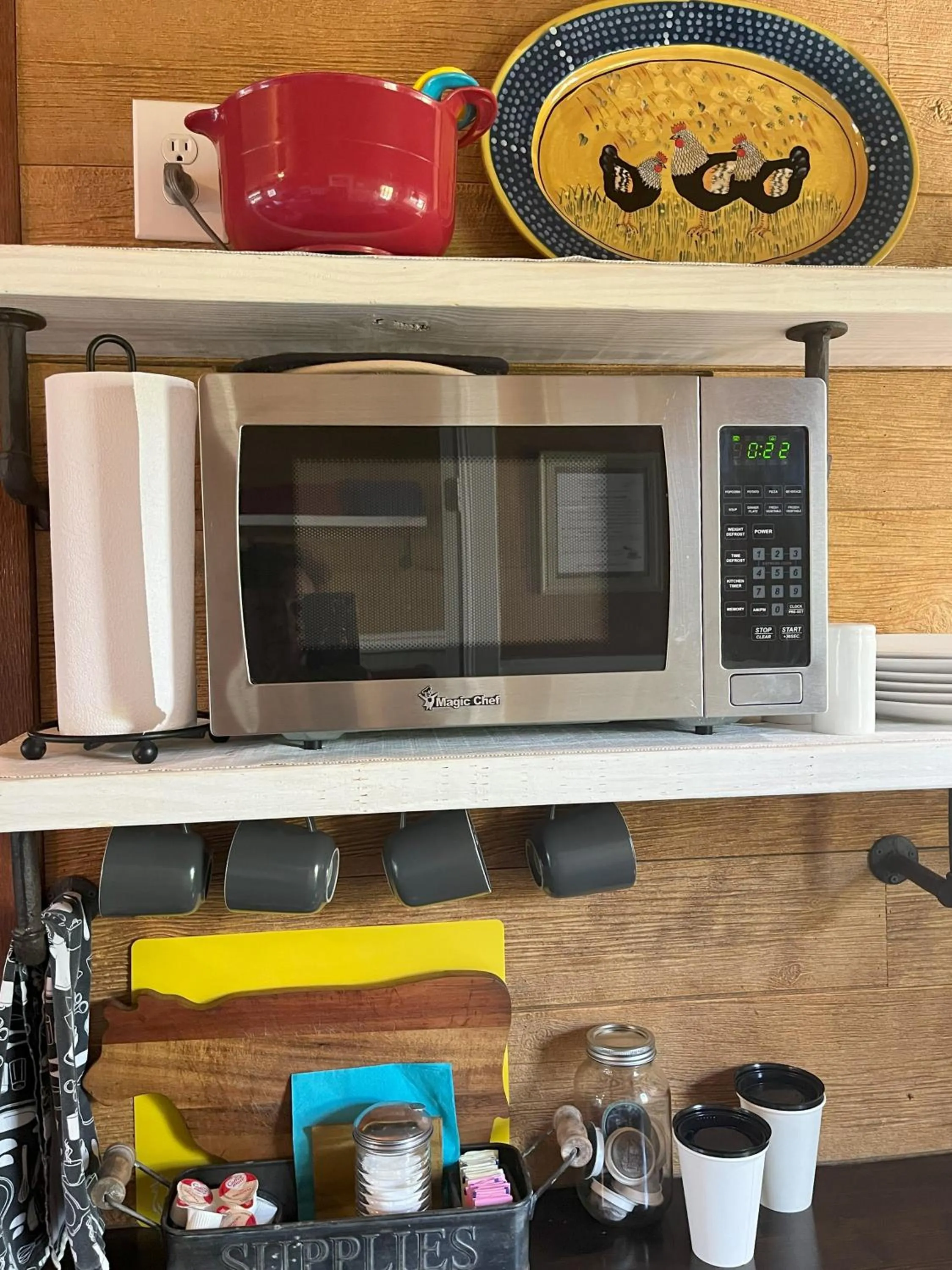 microwave in The Alexander at Creek Road