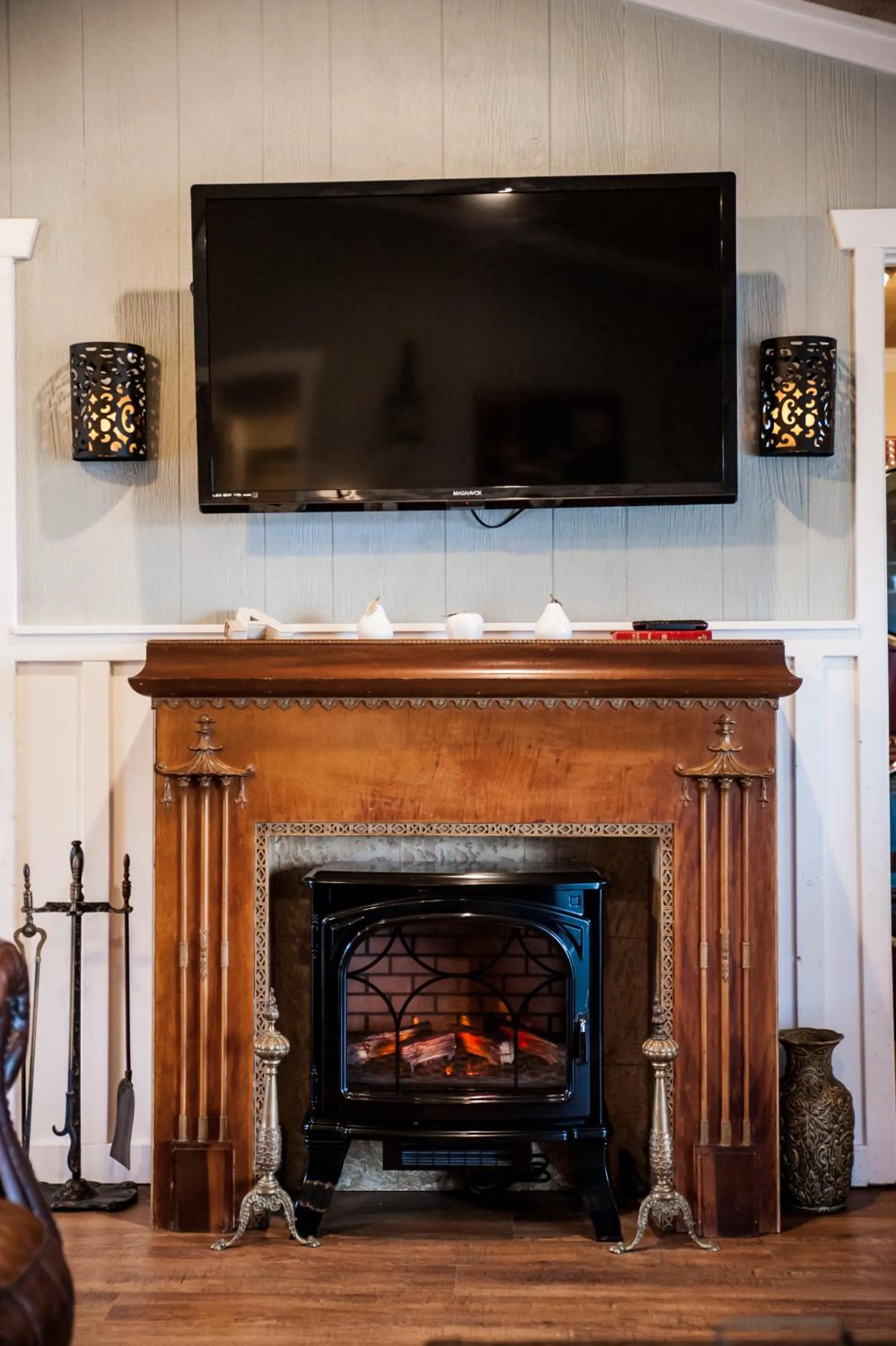 TV and multimedia in The Alexander at Creek Road