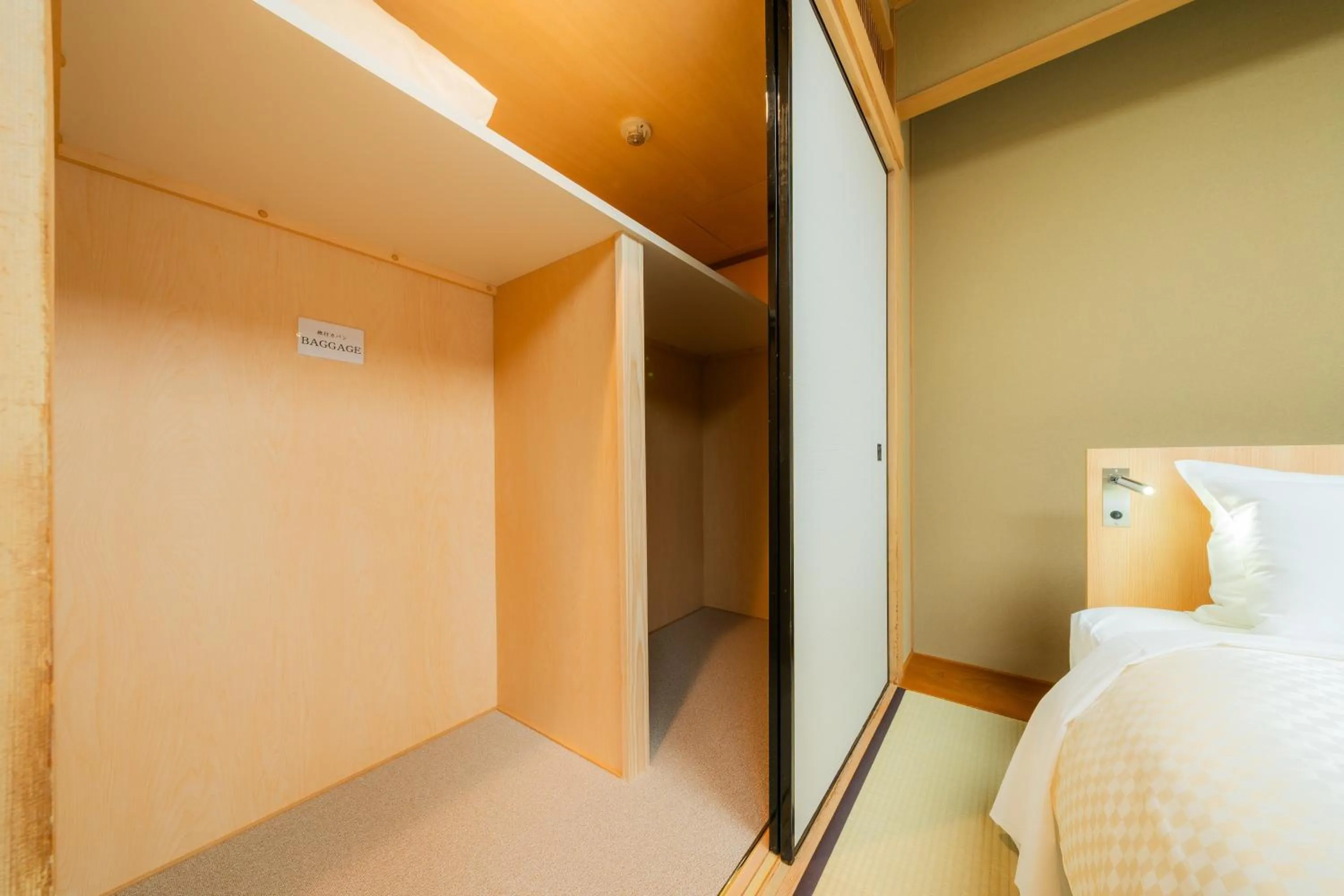 storage, Bed in Funaya