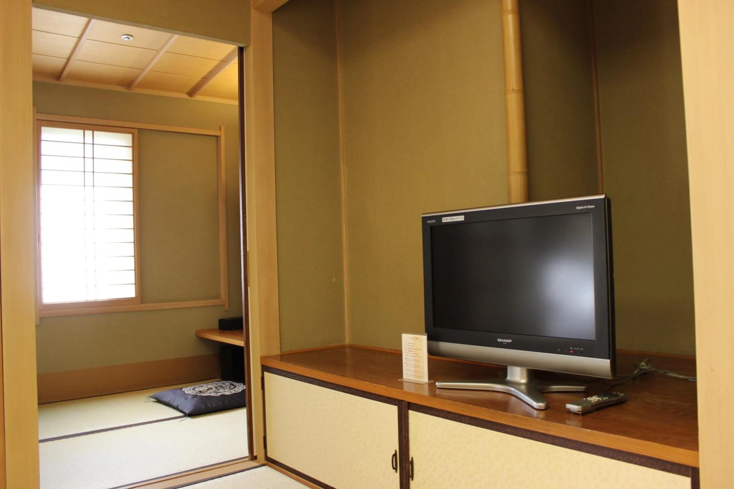 TV and multimedia in Funaya