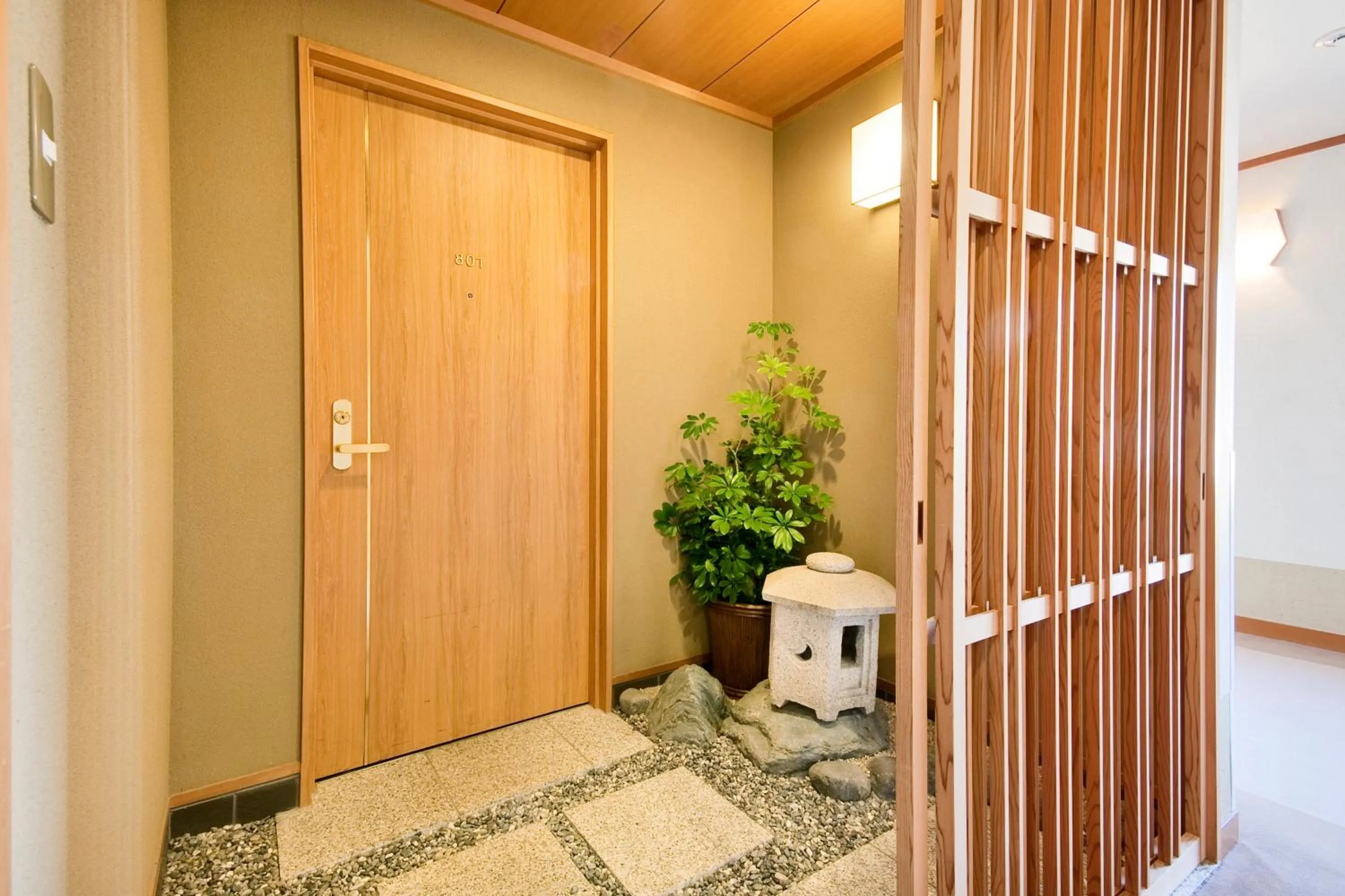 Decorative detail in Funaya