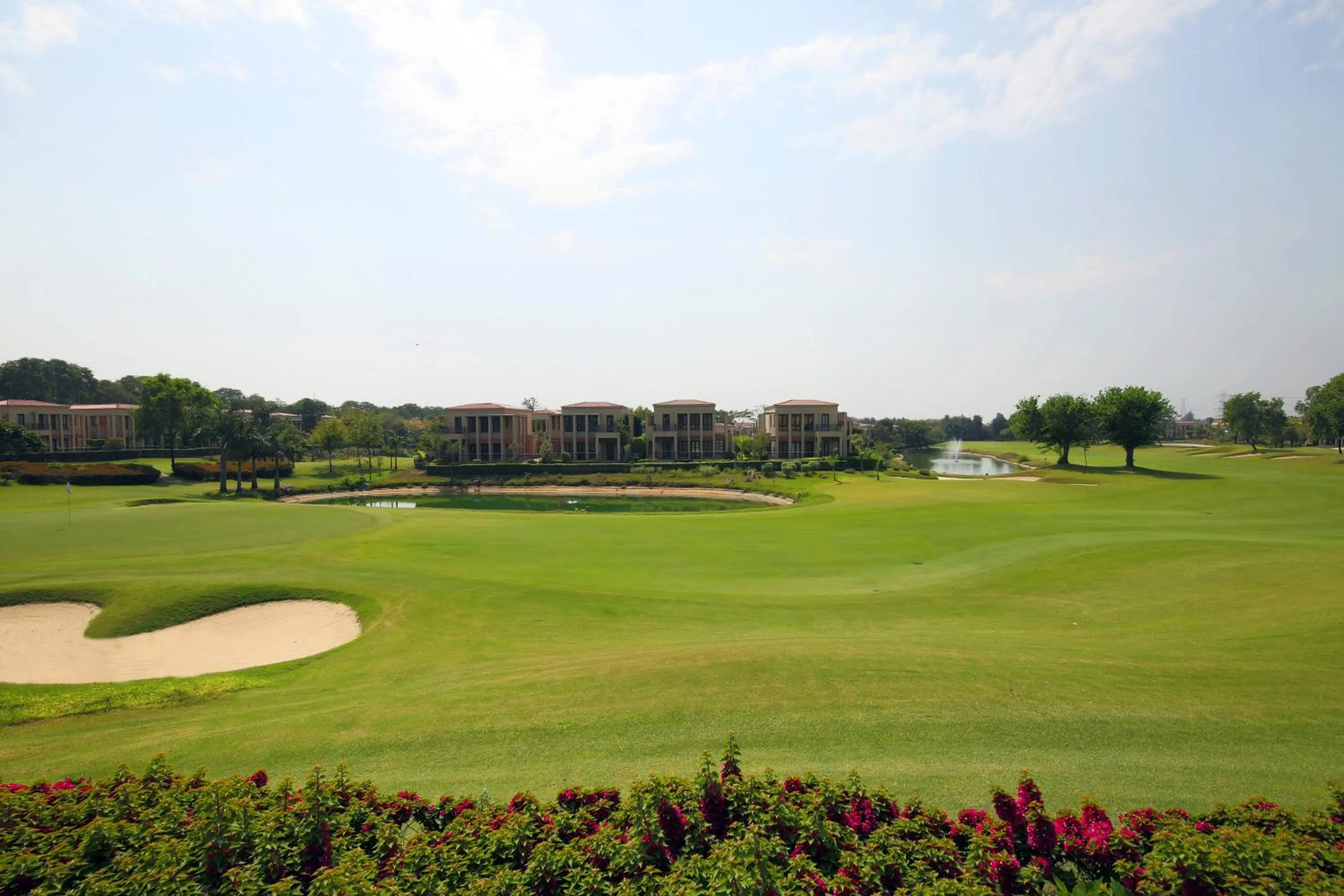 Golfcourse in Lemon Tree Hotel, Tarudhan Valley, Manesar