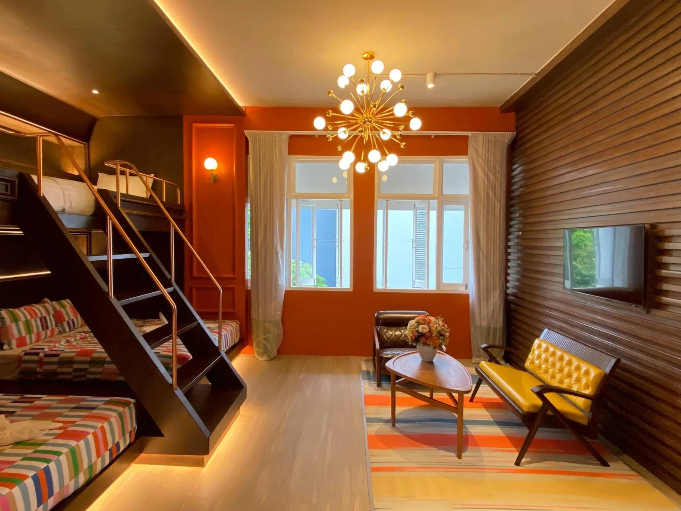 TV and multimedia in Miami Hotel Bangkok