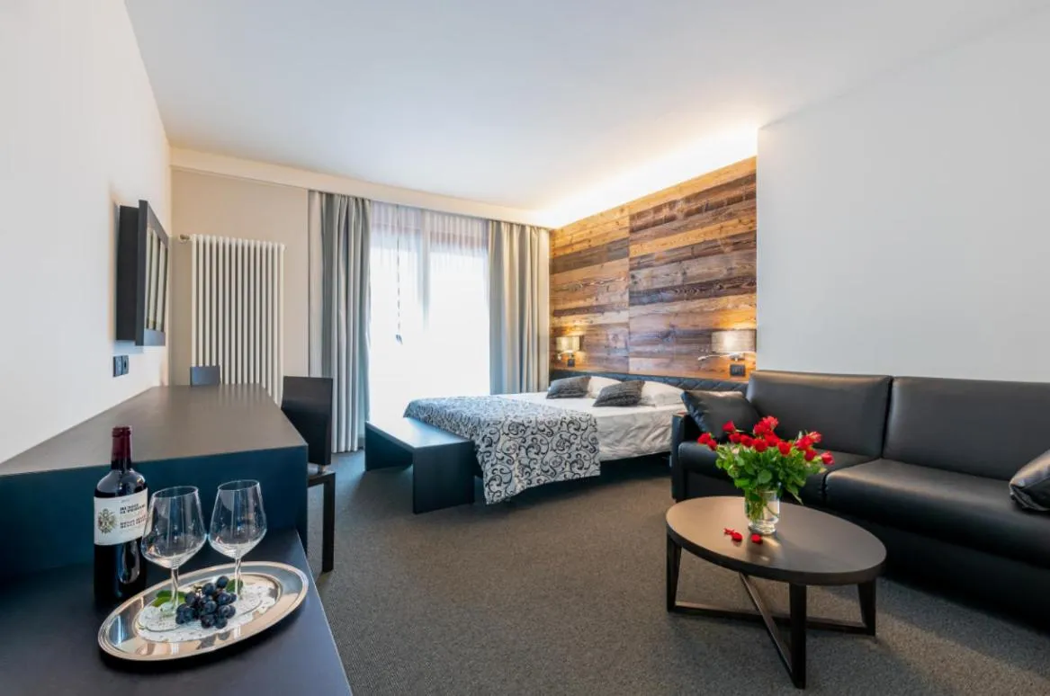 Bed in Hotel La Perla