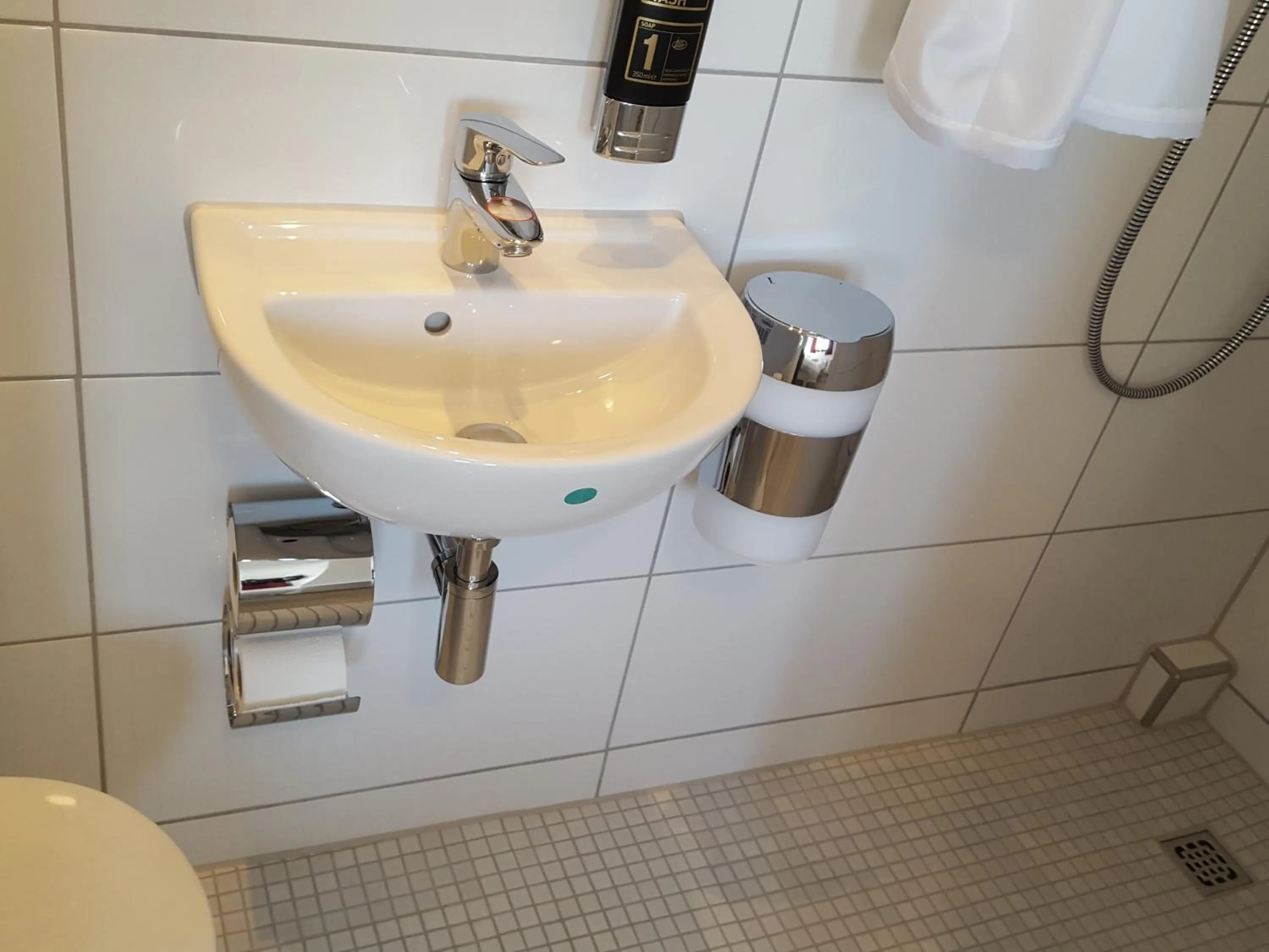 Bathroom in Aparthotel Marion Weber