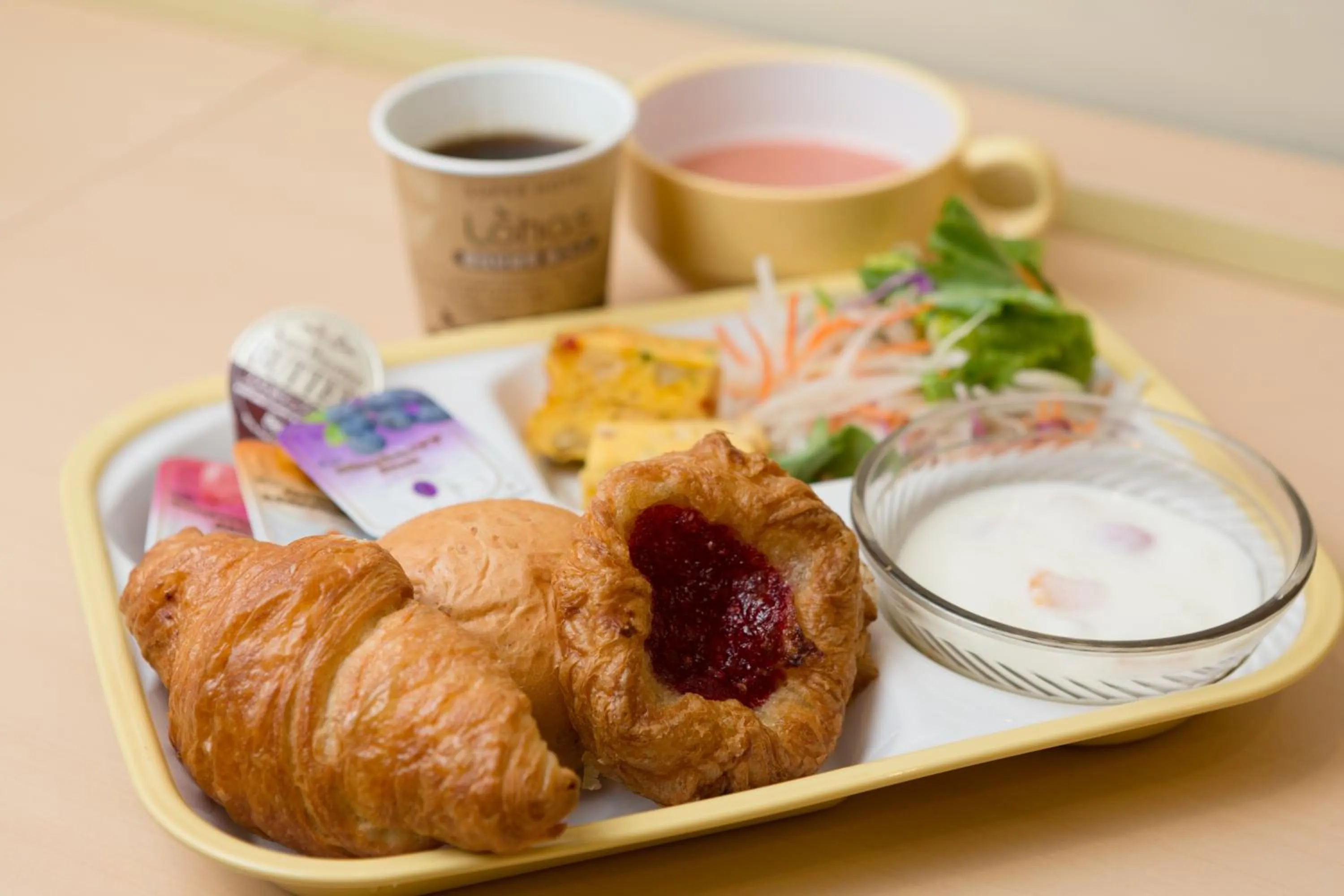 Buffet breakfast in Super Hotel Tokyo Otsuka