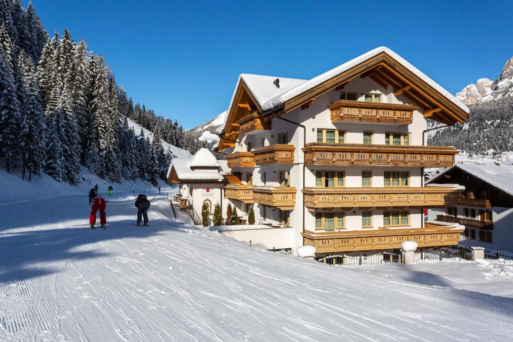 Winter in Hotel Somont