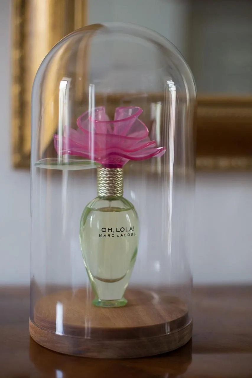 Decorative detail in Lola Dream