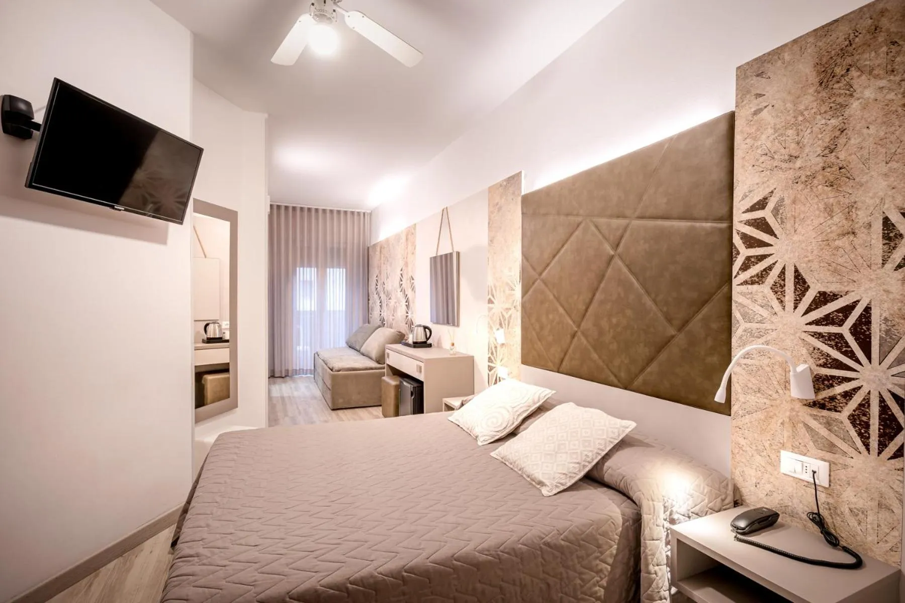 Bed in All'Orologio - Boutique Hotel