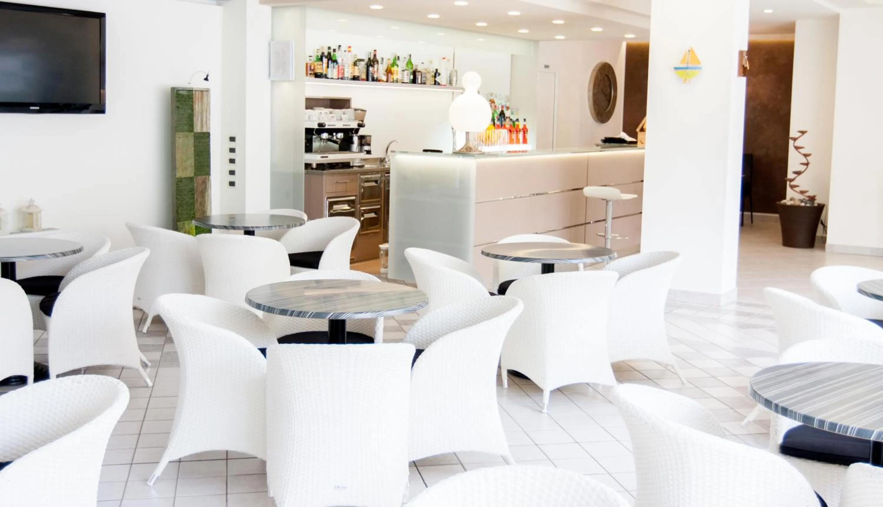 Lounge or bar in All'Orologio - Boutique Hotel