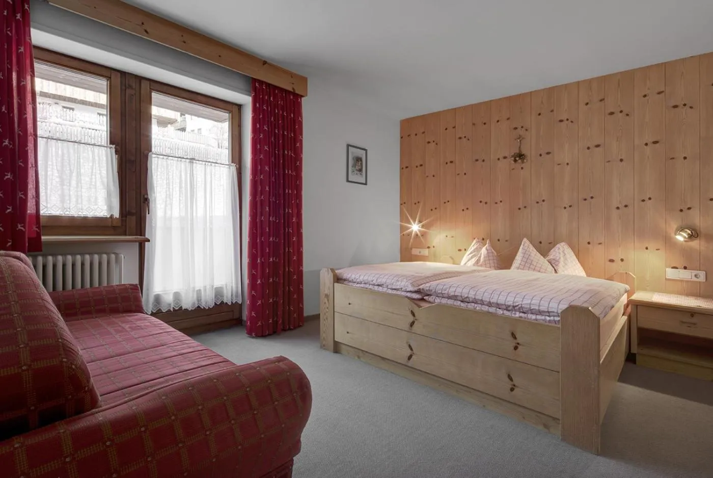 Bed in Residence Dolomieu