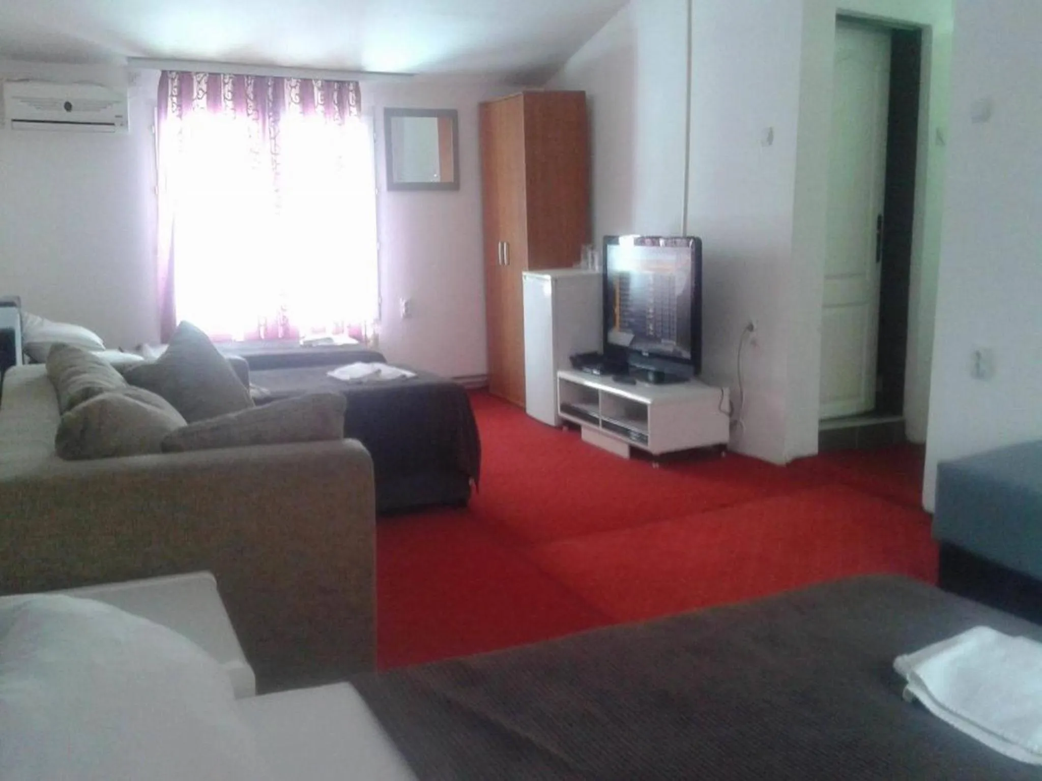 Photo of the whole room, Bed in Gros Hotel - Leskovac