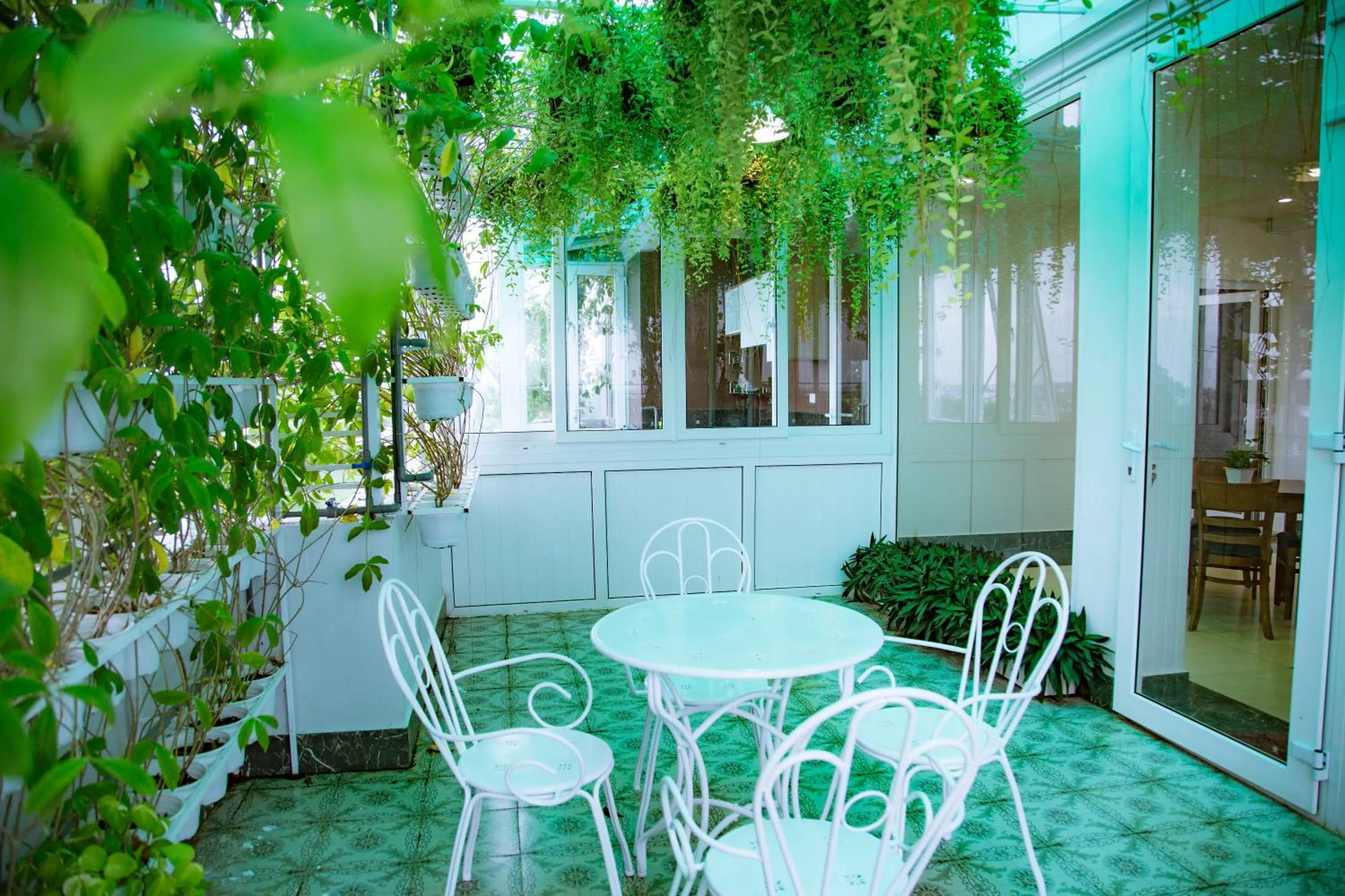 Restaurant/places to eat in Huynh Duc 2 Hotel