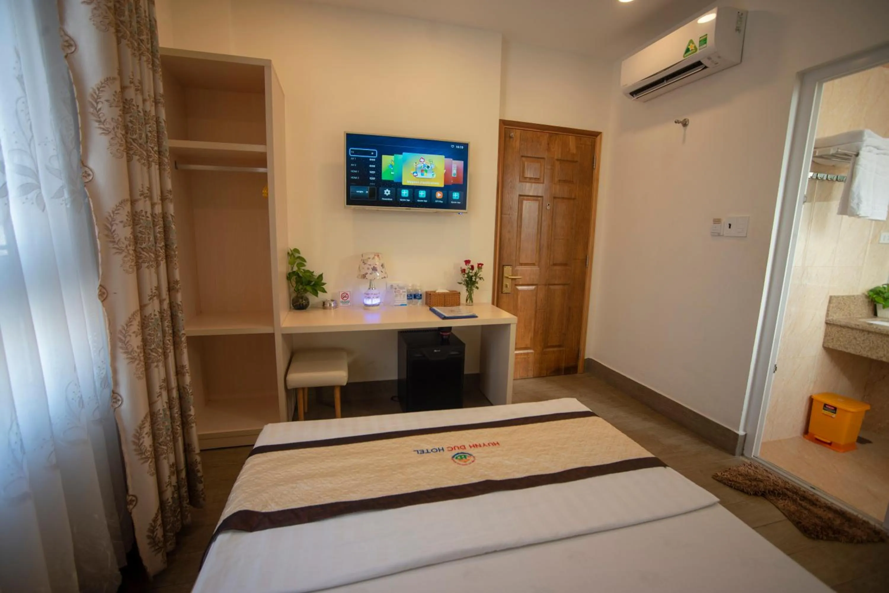 Bed in Huynh Duc 2 Hotel