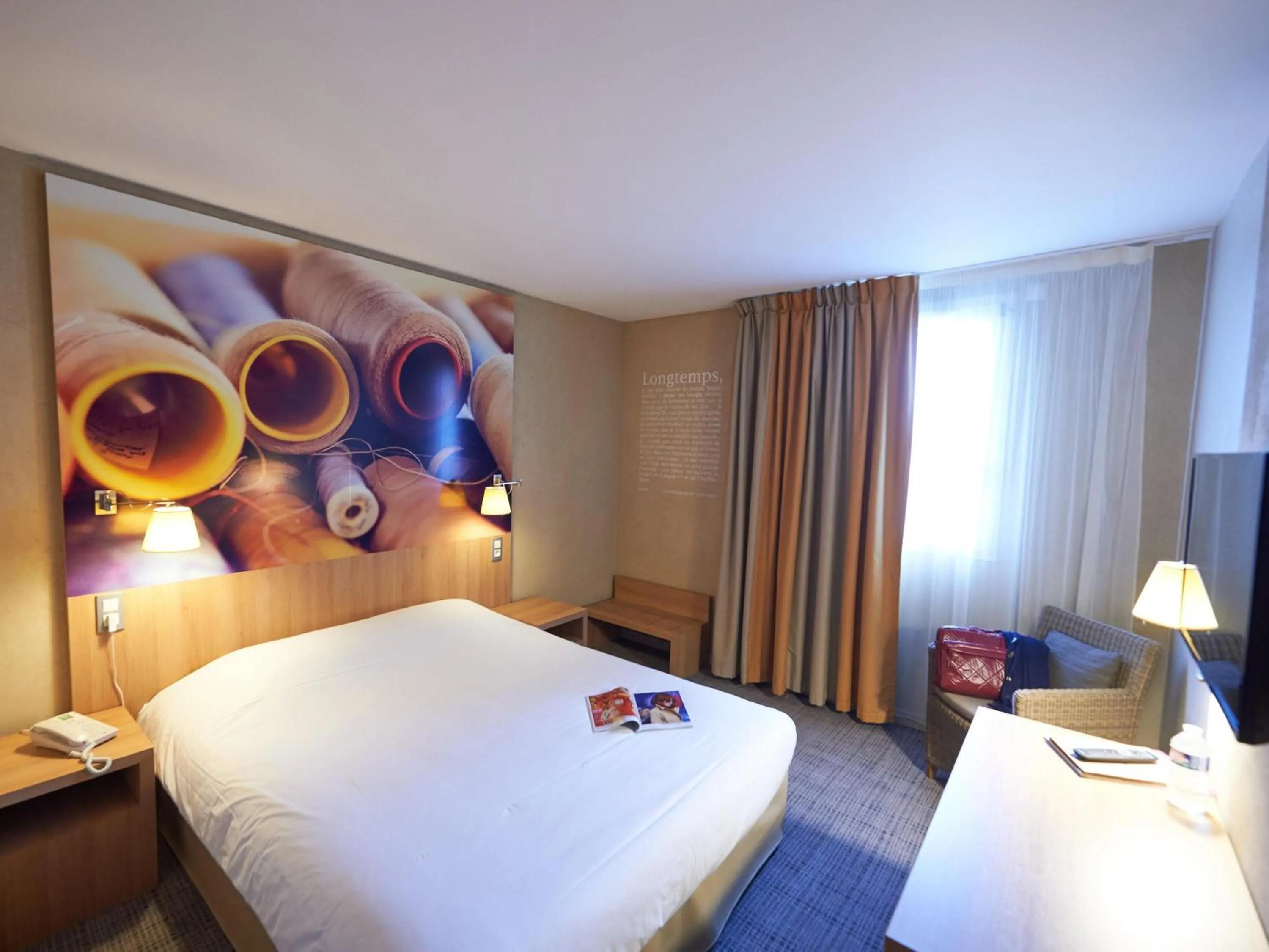 Bedroom, Bed in ibis Styles Cholet