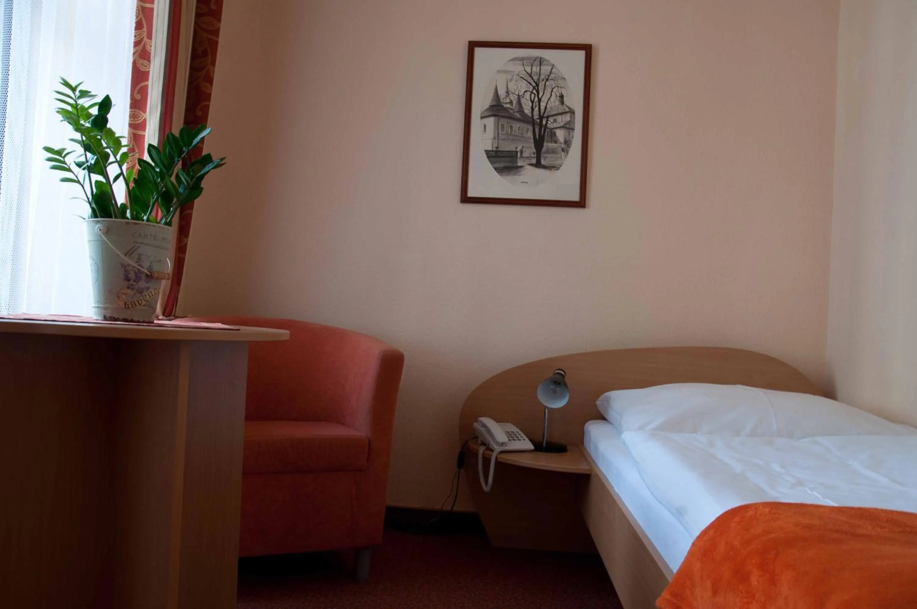 Photo of the whole room, Bed in Hotel Paradies