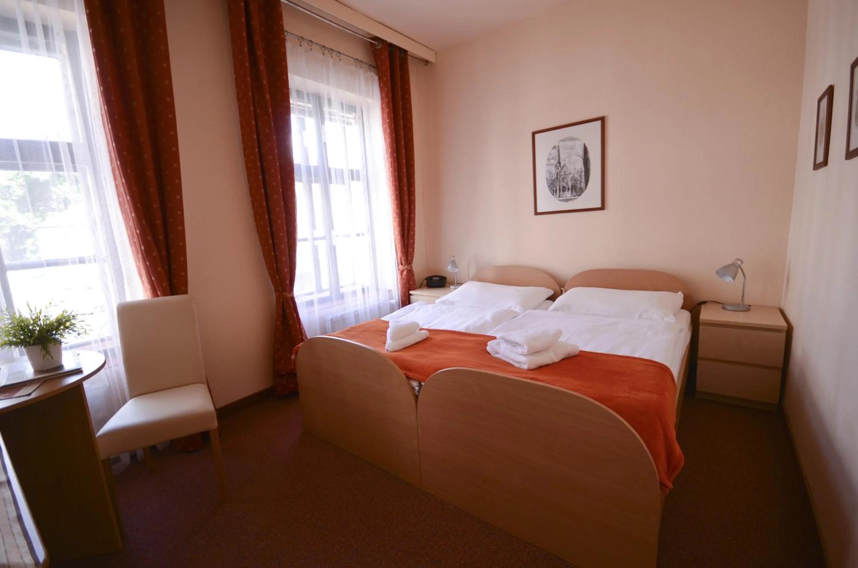 Photo of the whole room, Bed in Hotel Paradies