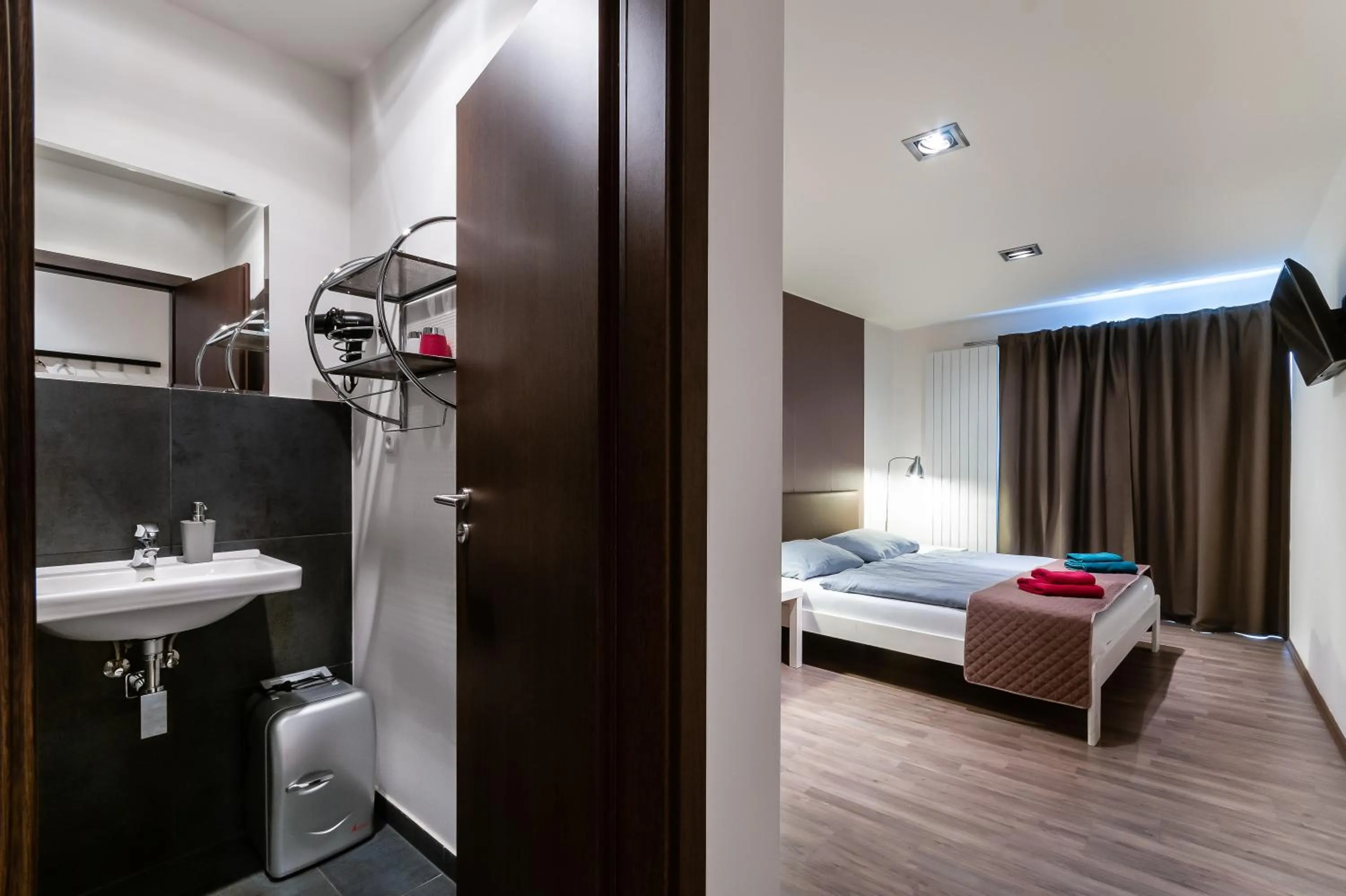 Bed in VV hotel & apartments