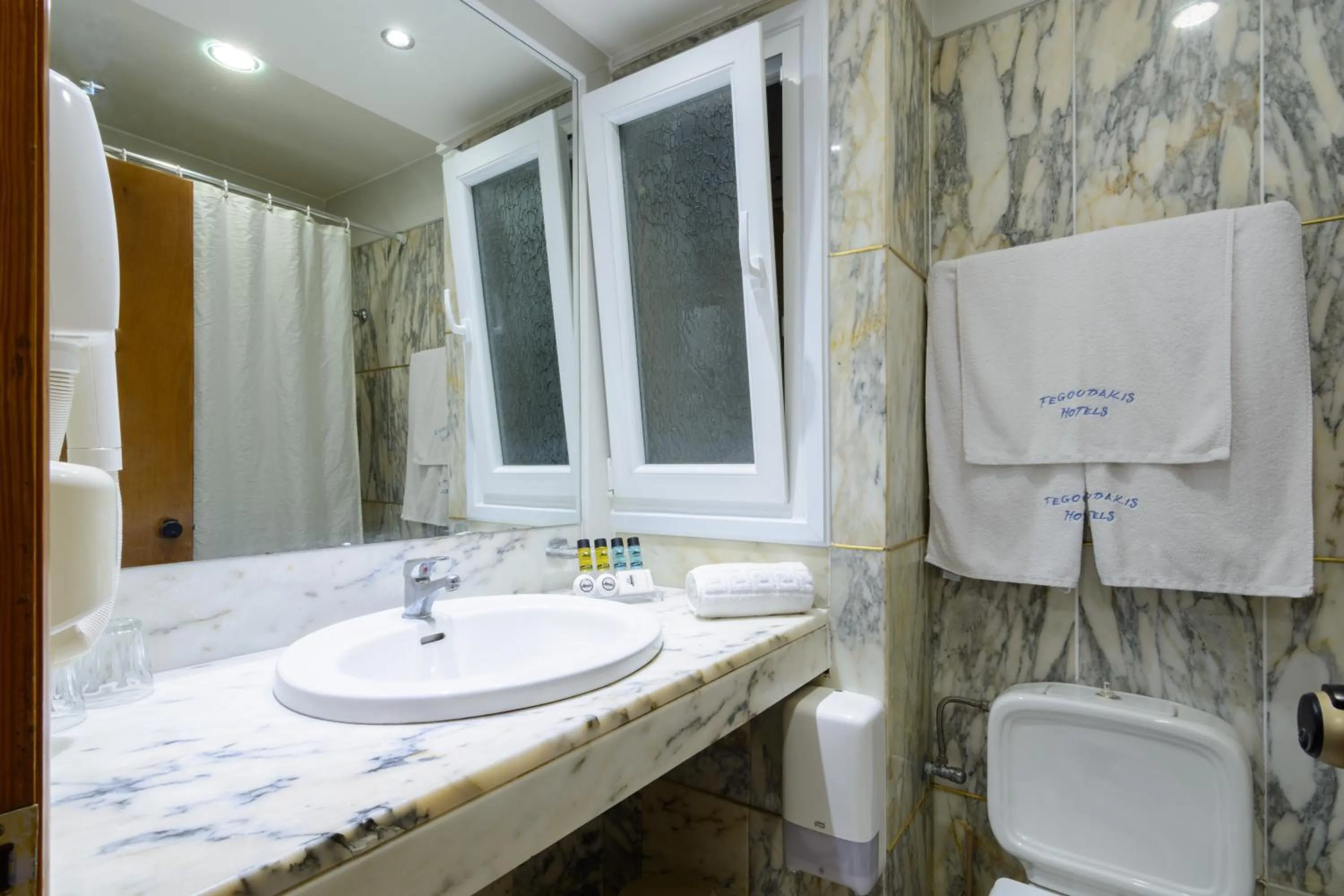 Bathroom in Golden Sand Hotel