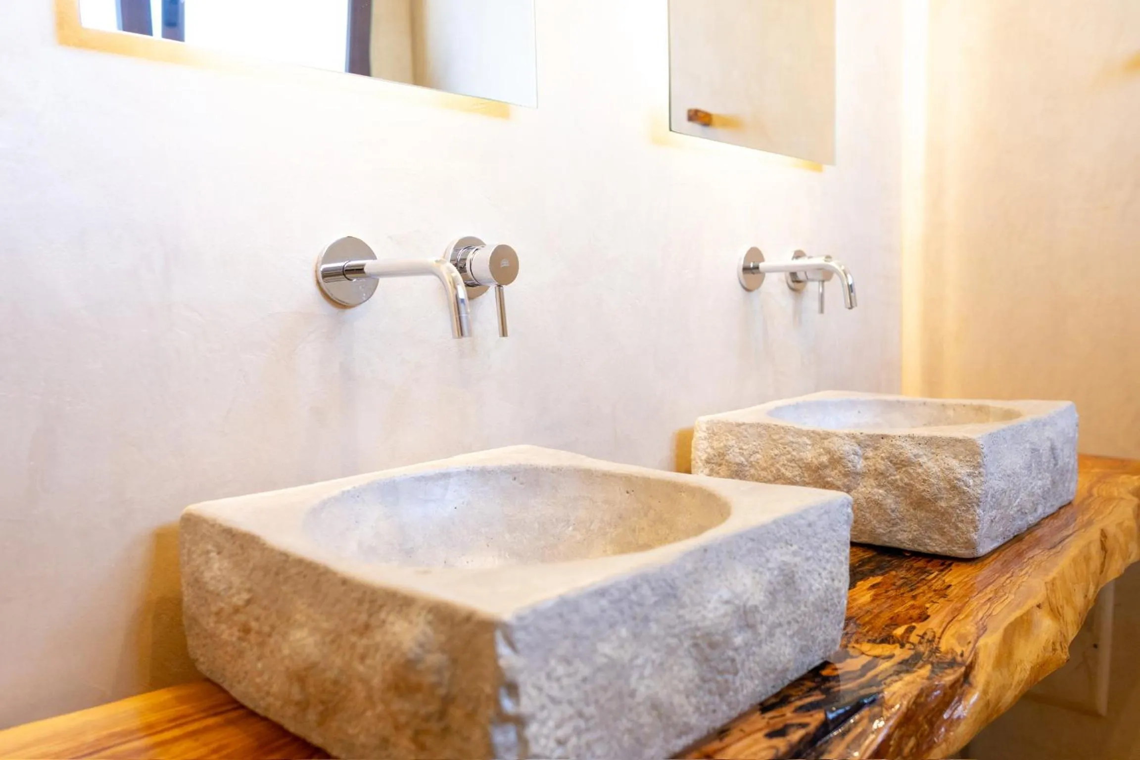 Bathroom in Bed & Breakfast Giardini Di Marzo