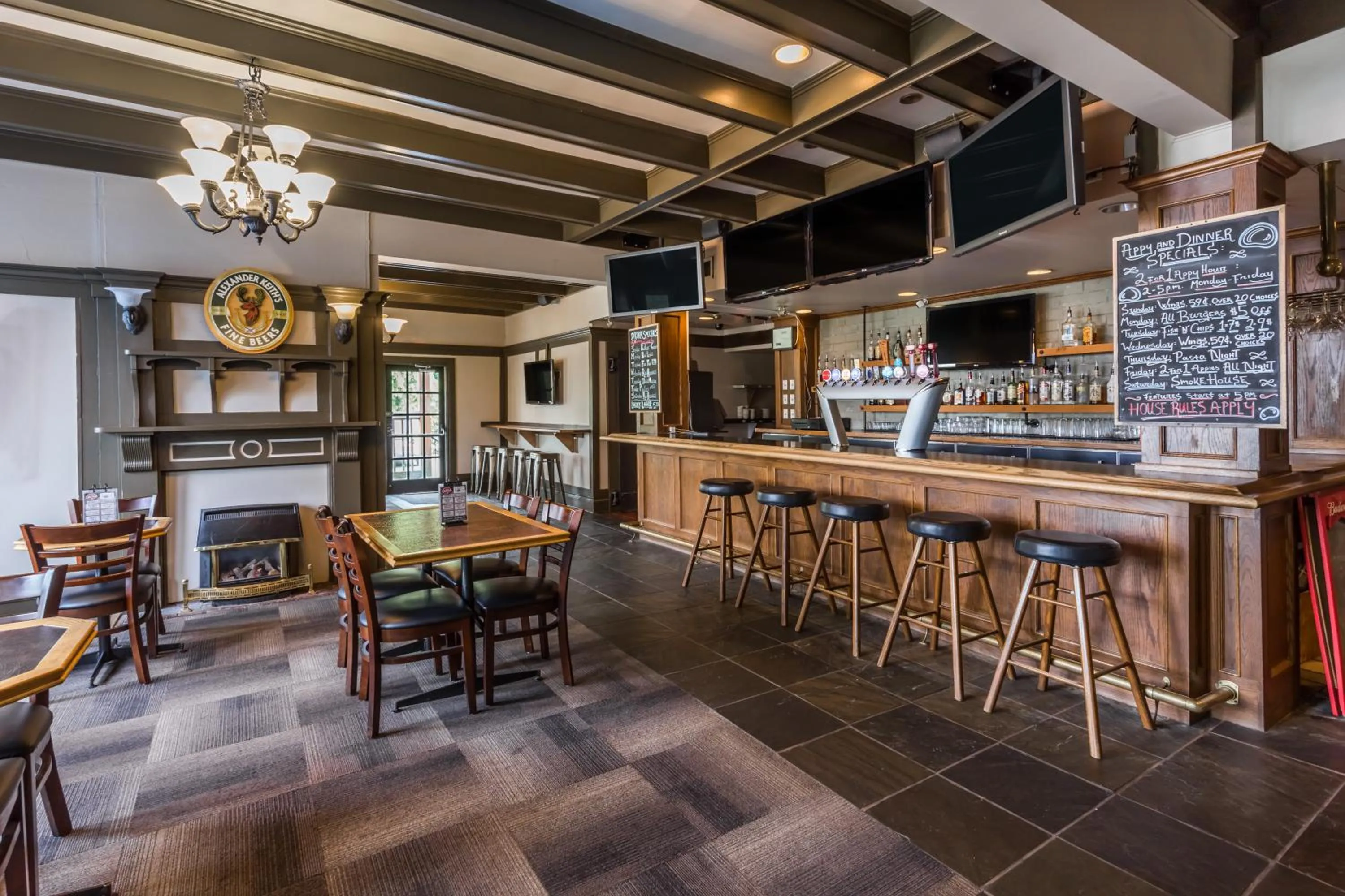 Lounge or bar, Lounge/Bar in Ramada by Wyndham Duncan Cowichan Valley