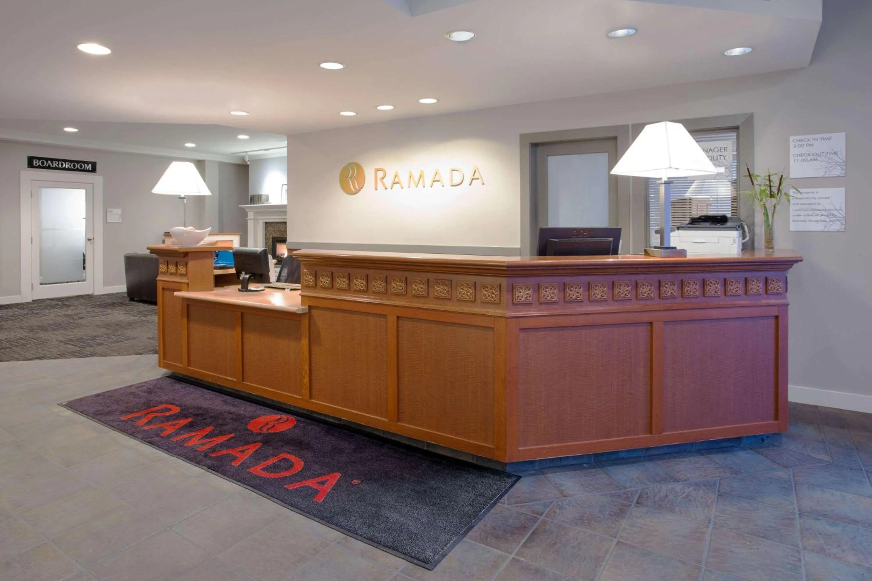 Lobby or reception, Lobby/Reception in Ramada by Wyndham Duncan Cowichan Valley