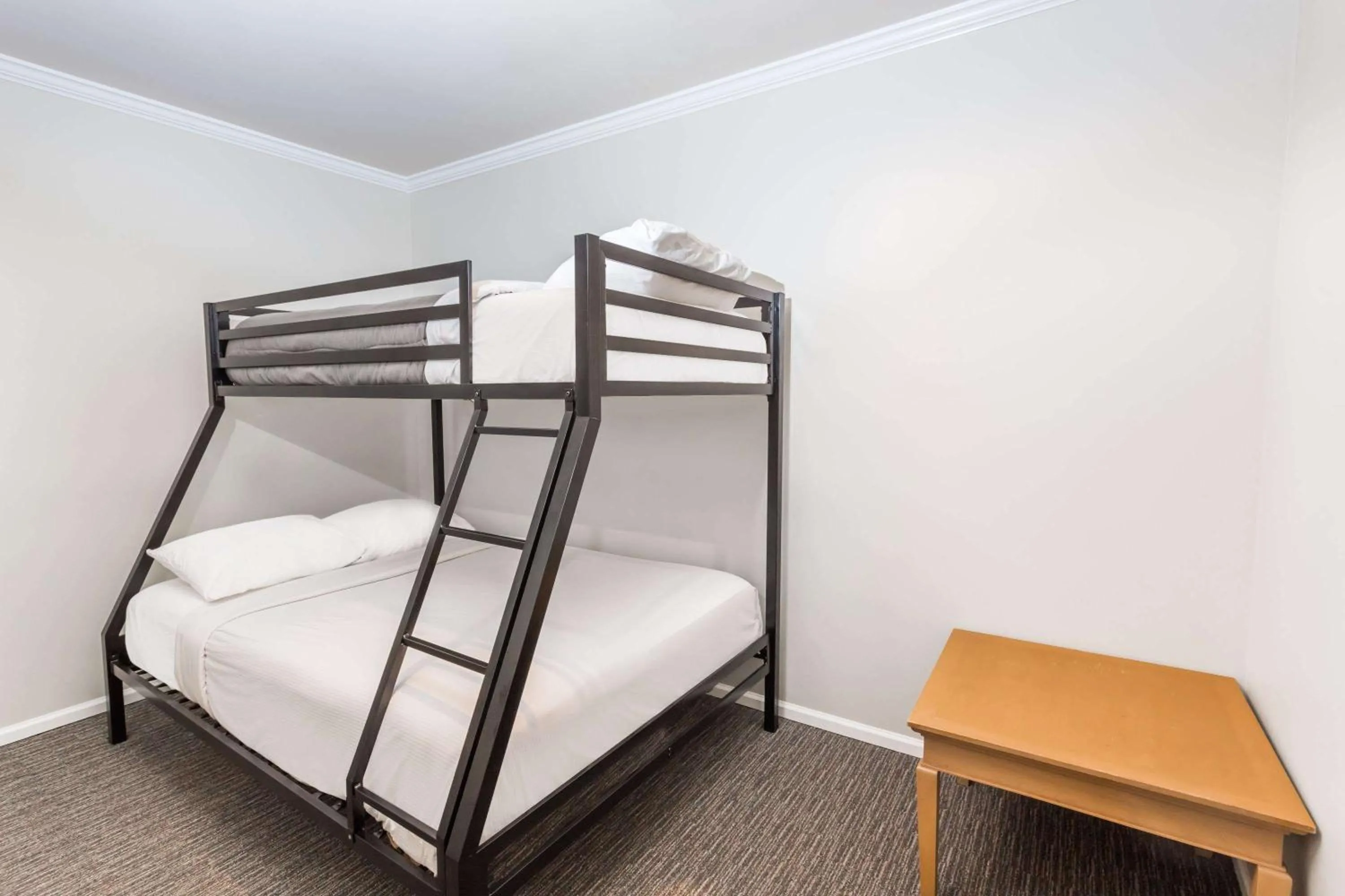 Photo of the whole room, Bunk Bed in Ramada by Wyndham Duncan Cowichan Valley