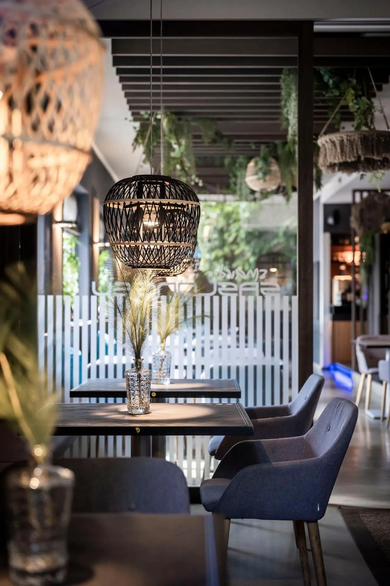 Lounge or bar in Alpstay - Smart Hotel Saslong