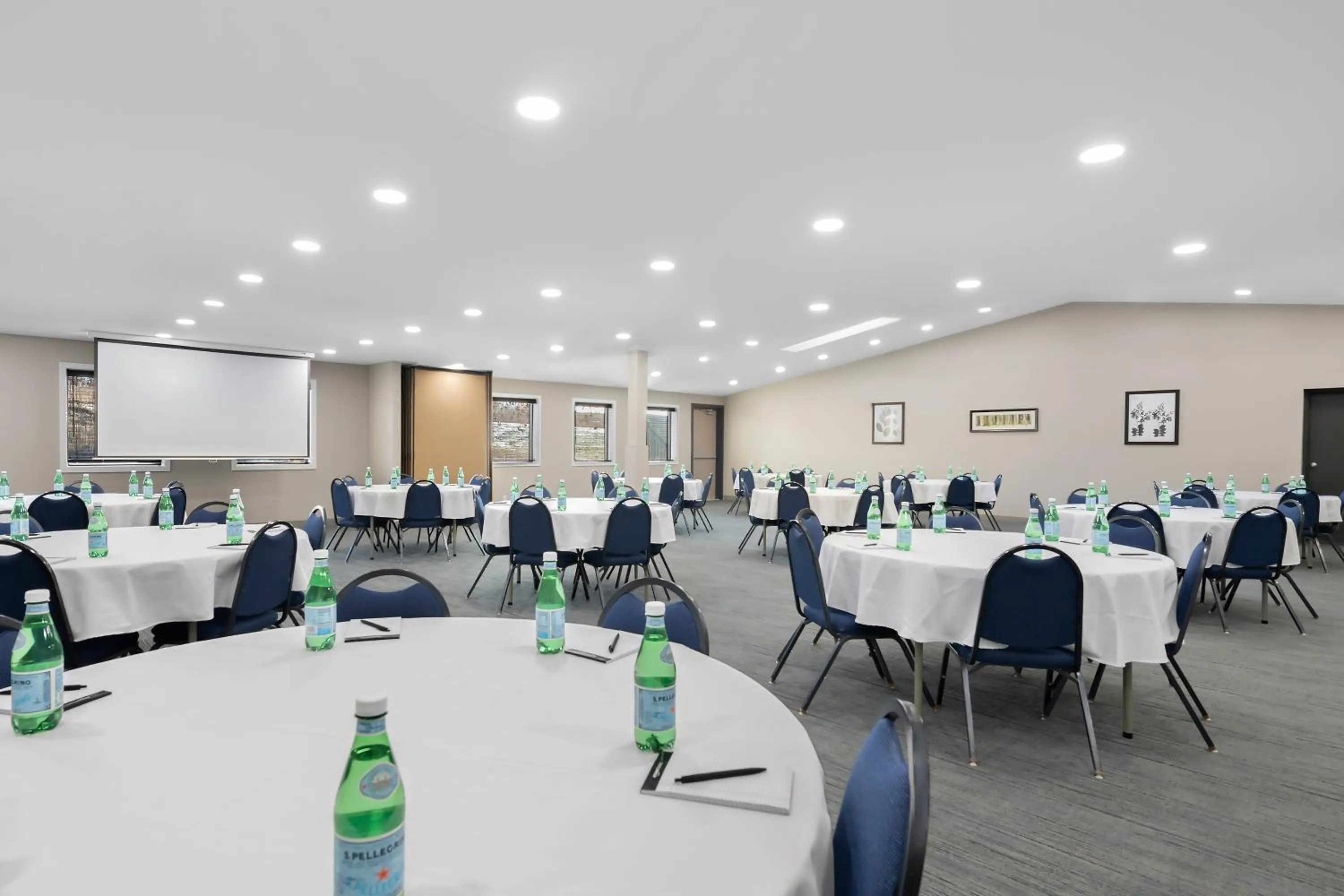 Banquet/Function facilities in Country Inn & Suites by Radisson, Near The National Sports Center, Coon Rapids, MN