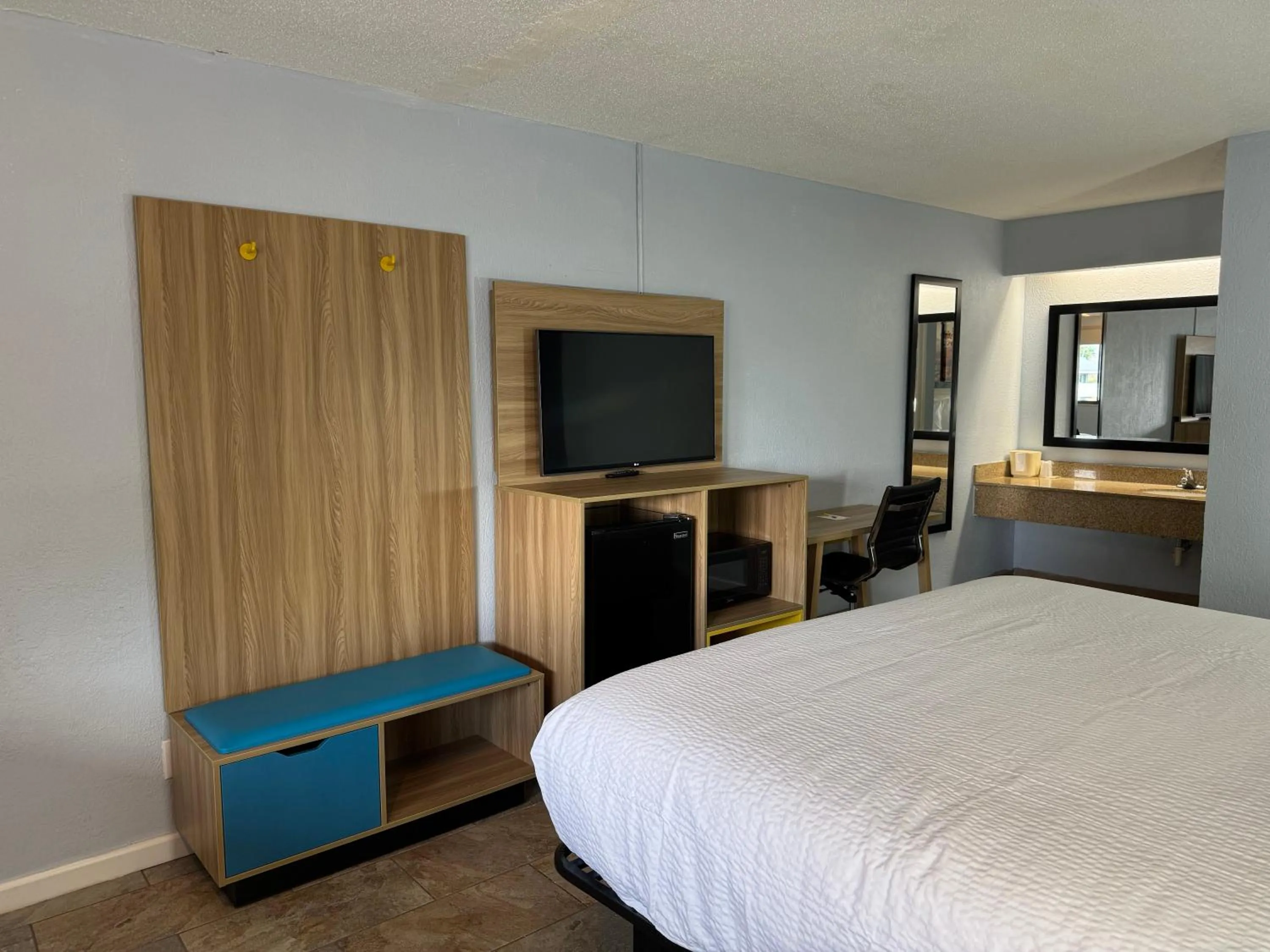 Bed in Days Inn by Wyndham Charlotte University