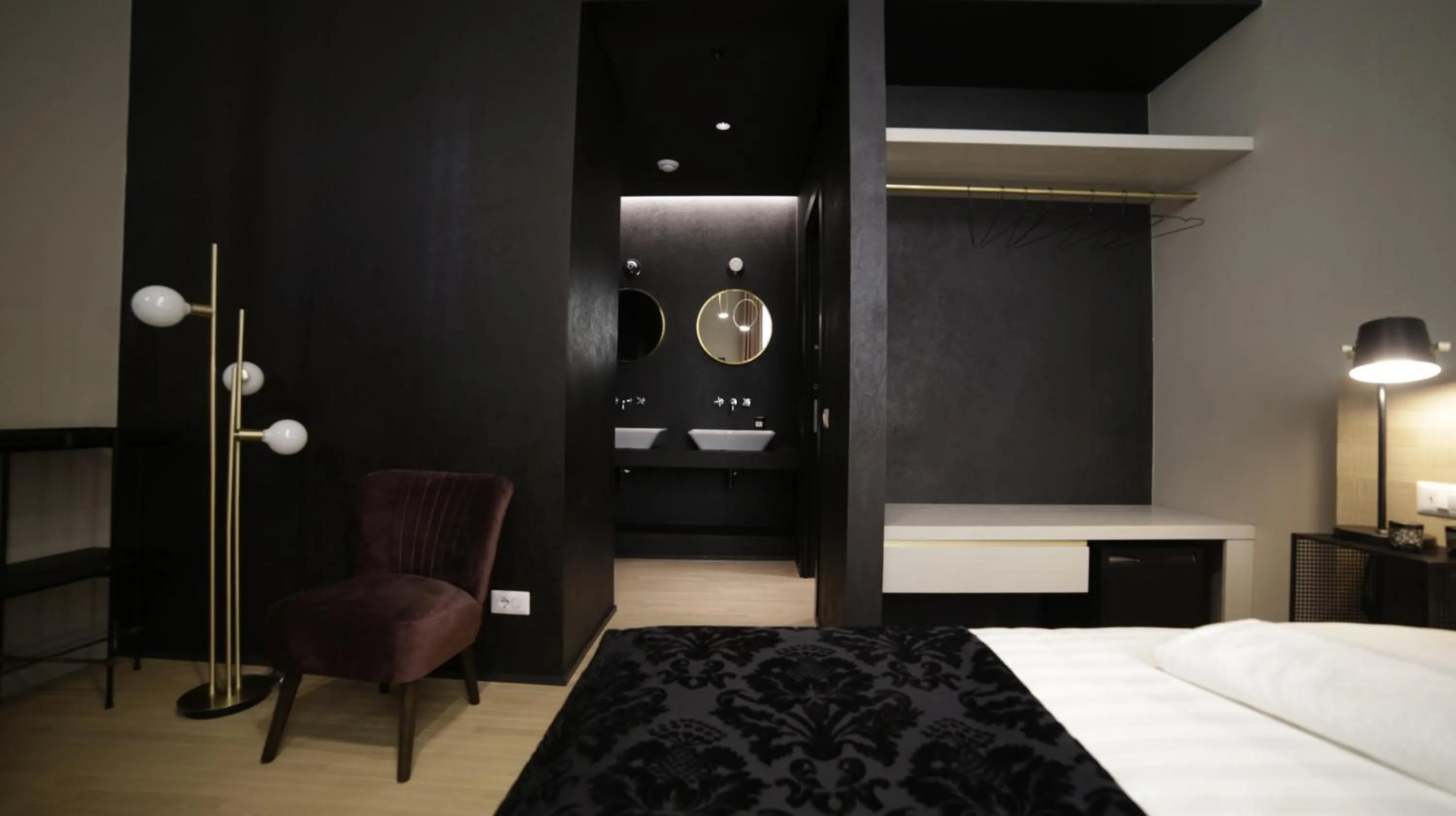 Bed in SuiteLifeTrevi