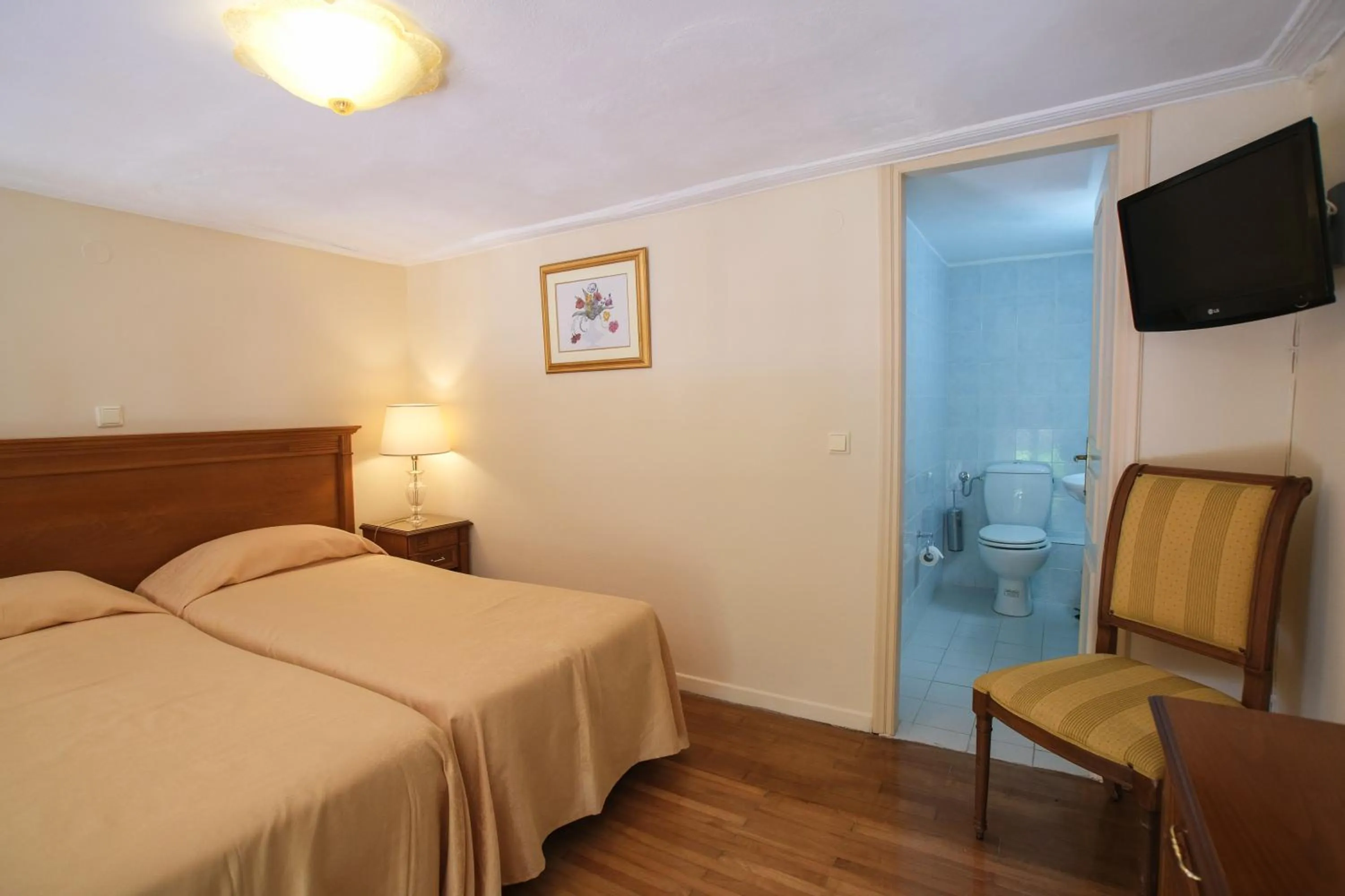 Bed in Cavalieri Hotel