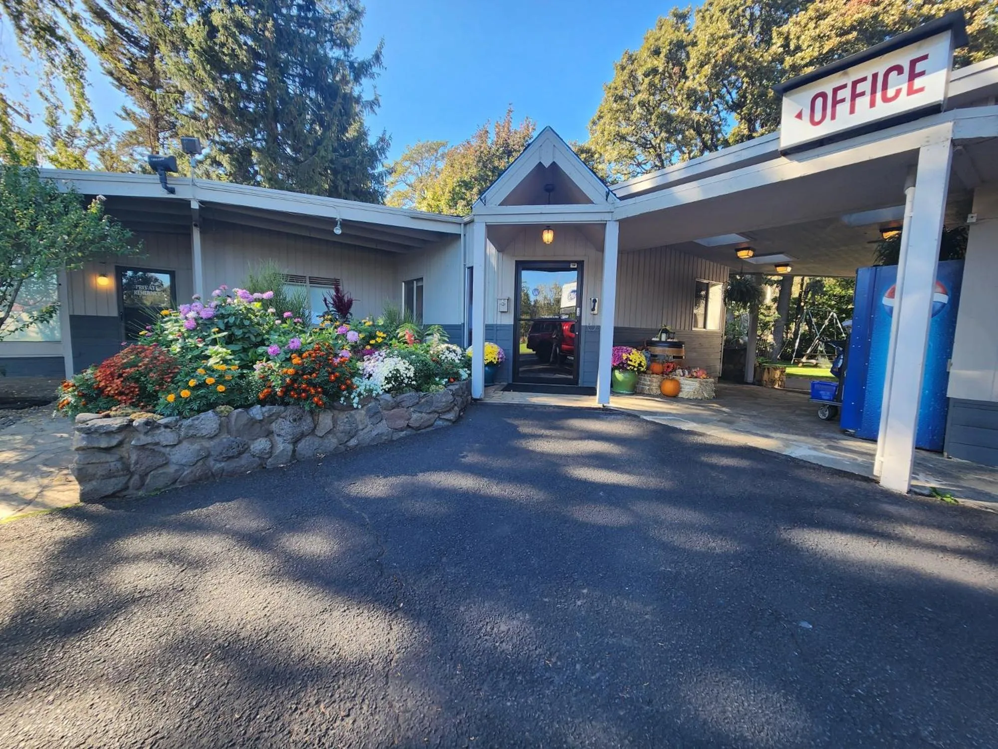 Property building in Westcliff Lodge