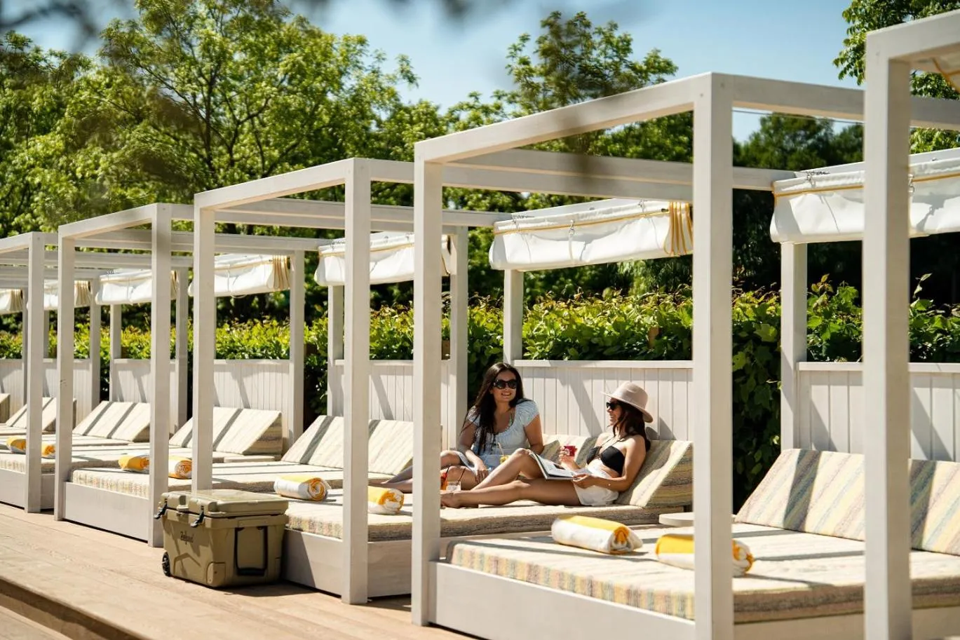 Swimming pool in The Grove