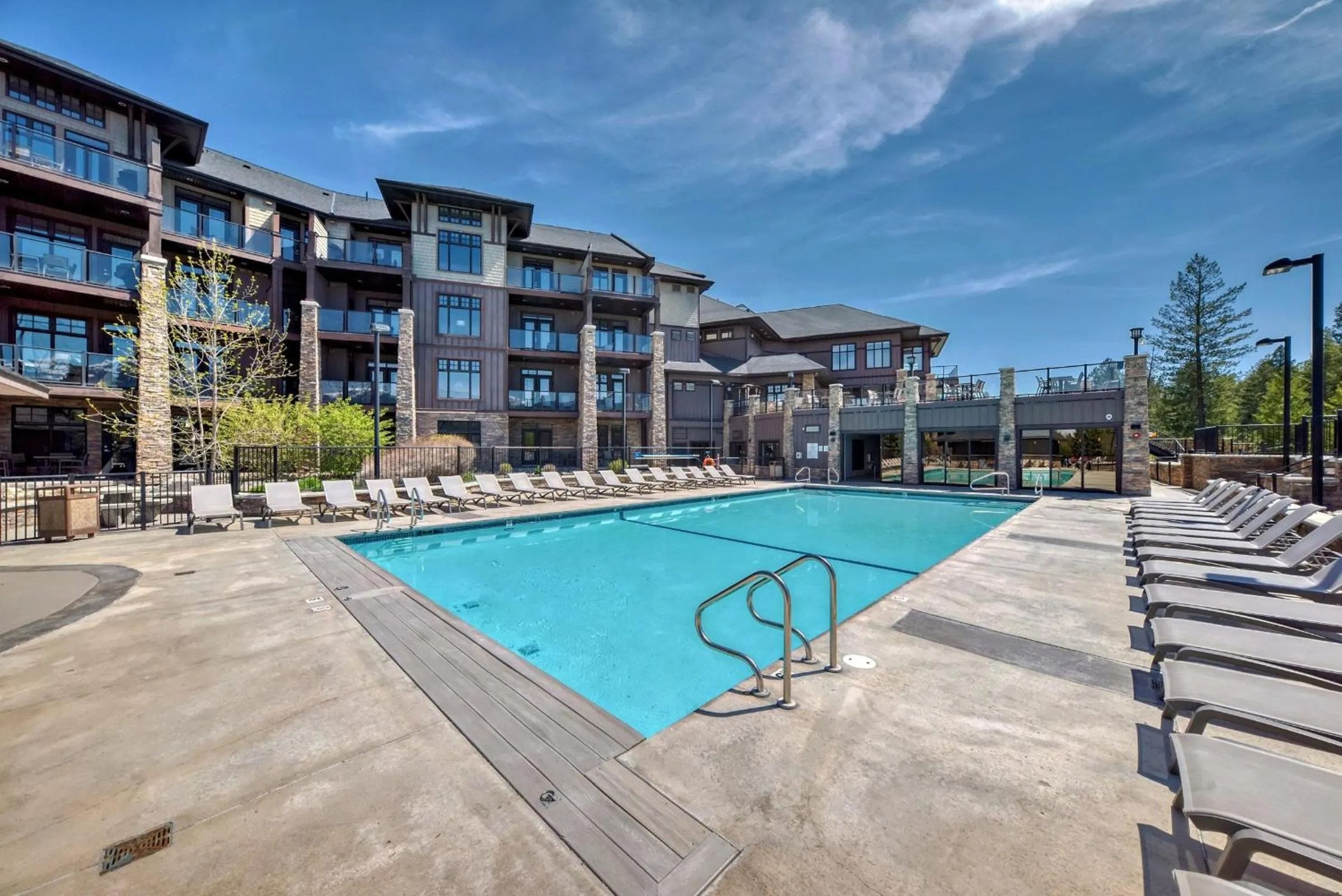 Property building in Copper Point Resort