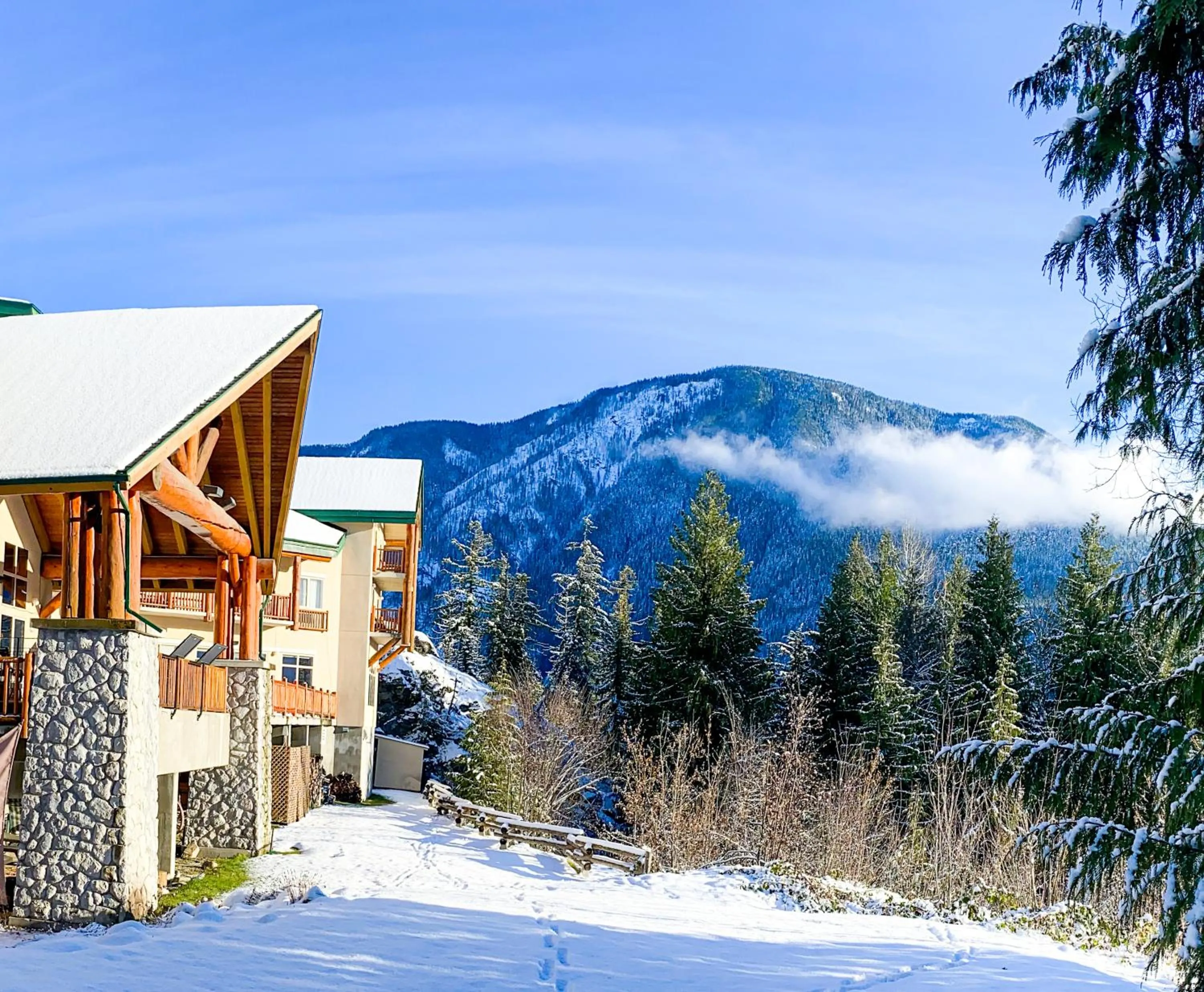 Property building in Coast Hillcrest Hotel