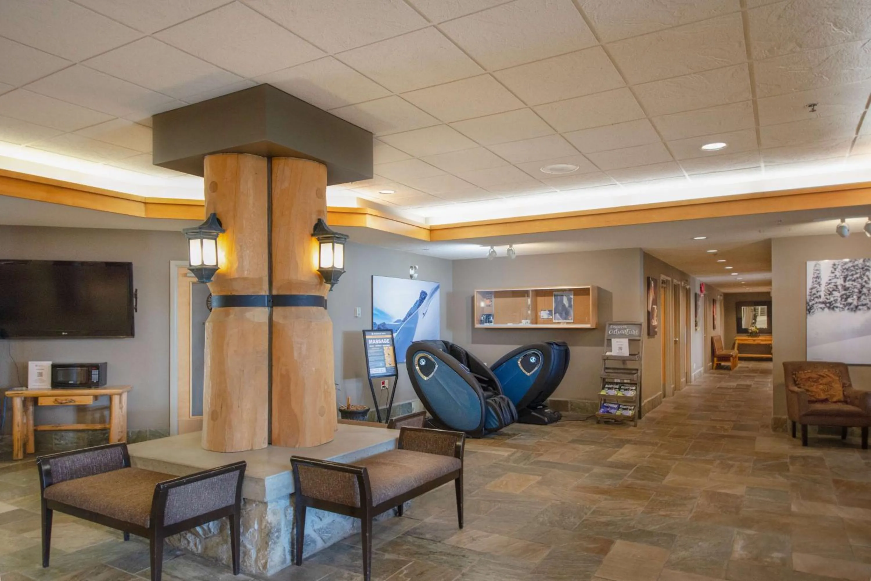 Lobby or reception in Coast Hillcrest Hotel