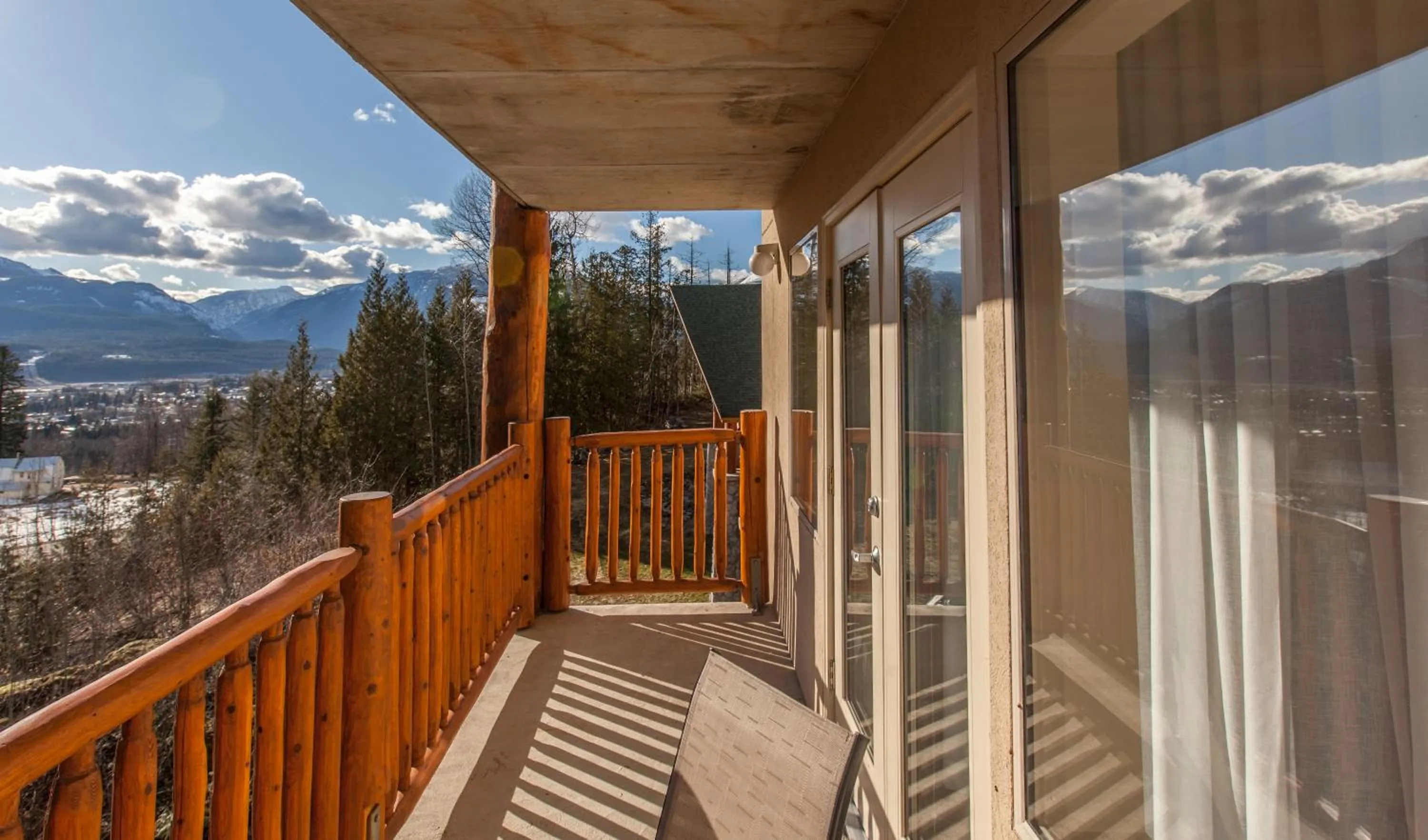 Balcony/Terrace in Coast Hillcrest Hotel