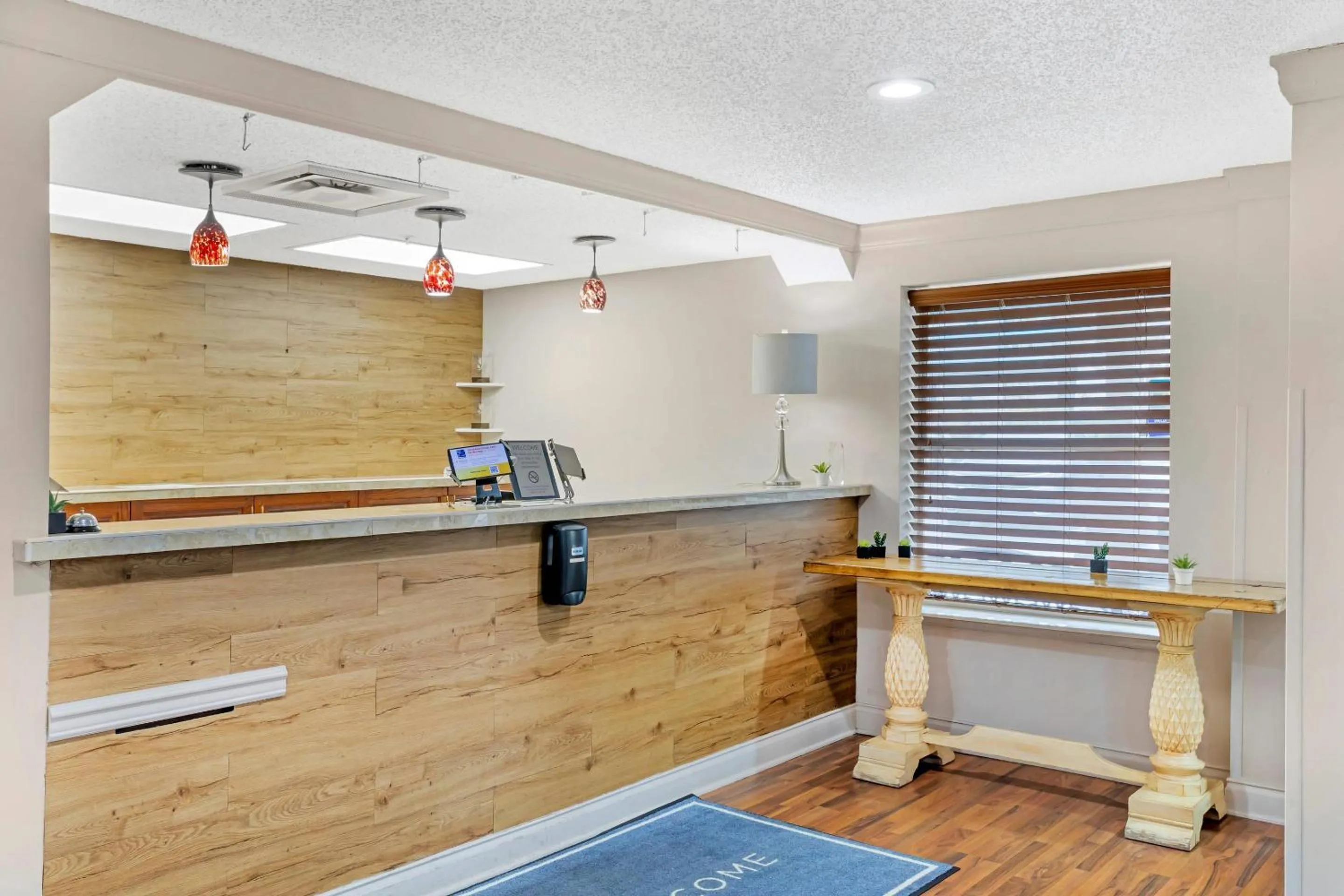 Lobby or reception in Country Inn & Suites by Radisson, Jacksonville - Orange Park