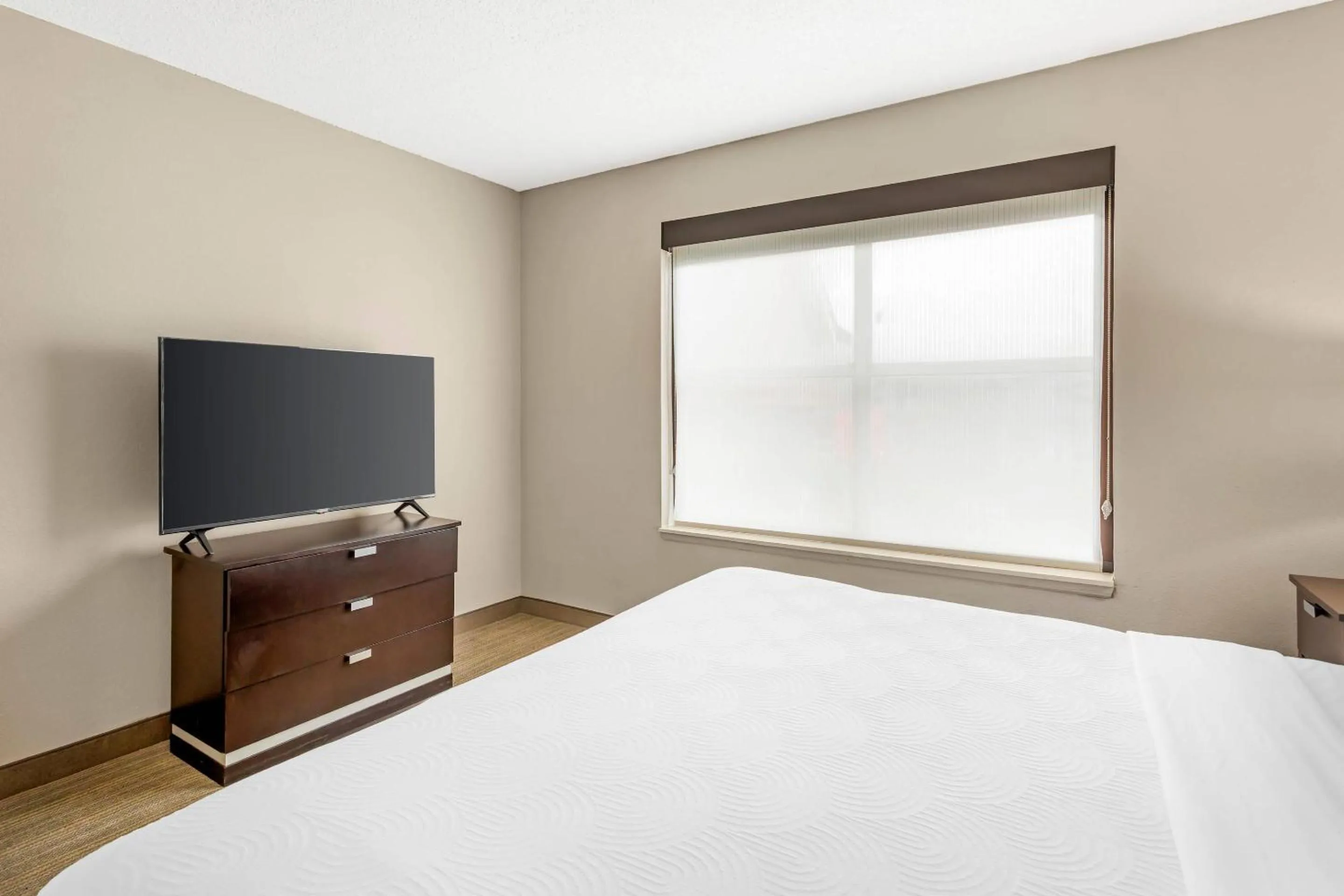 Bedroom, Bed in Country Inn & Suites by Radisson, Jacksonville - Orange Park