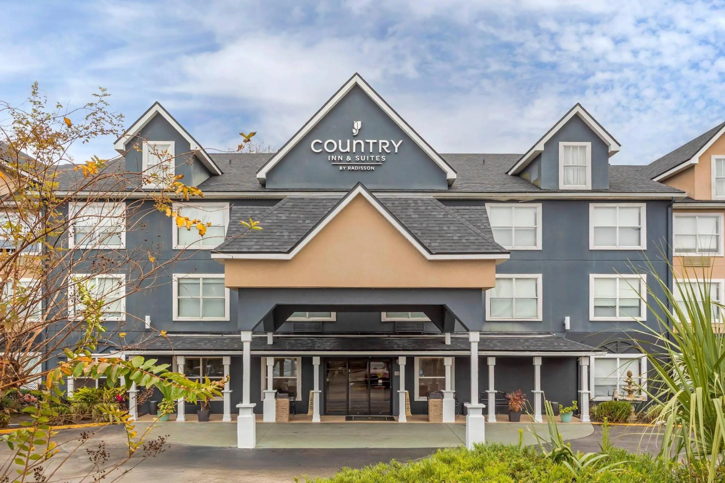 Property building in Country Inn & Suites by Radisson, Jacksonville - Orange Park