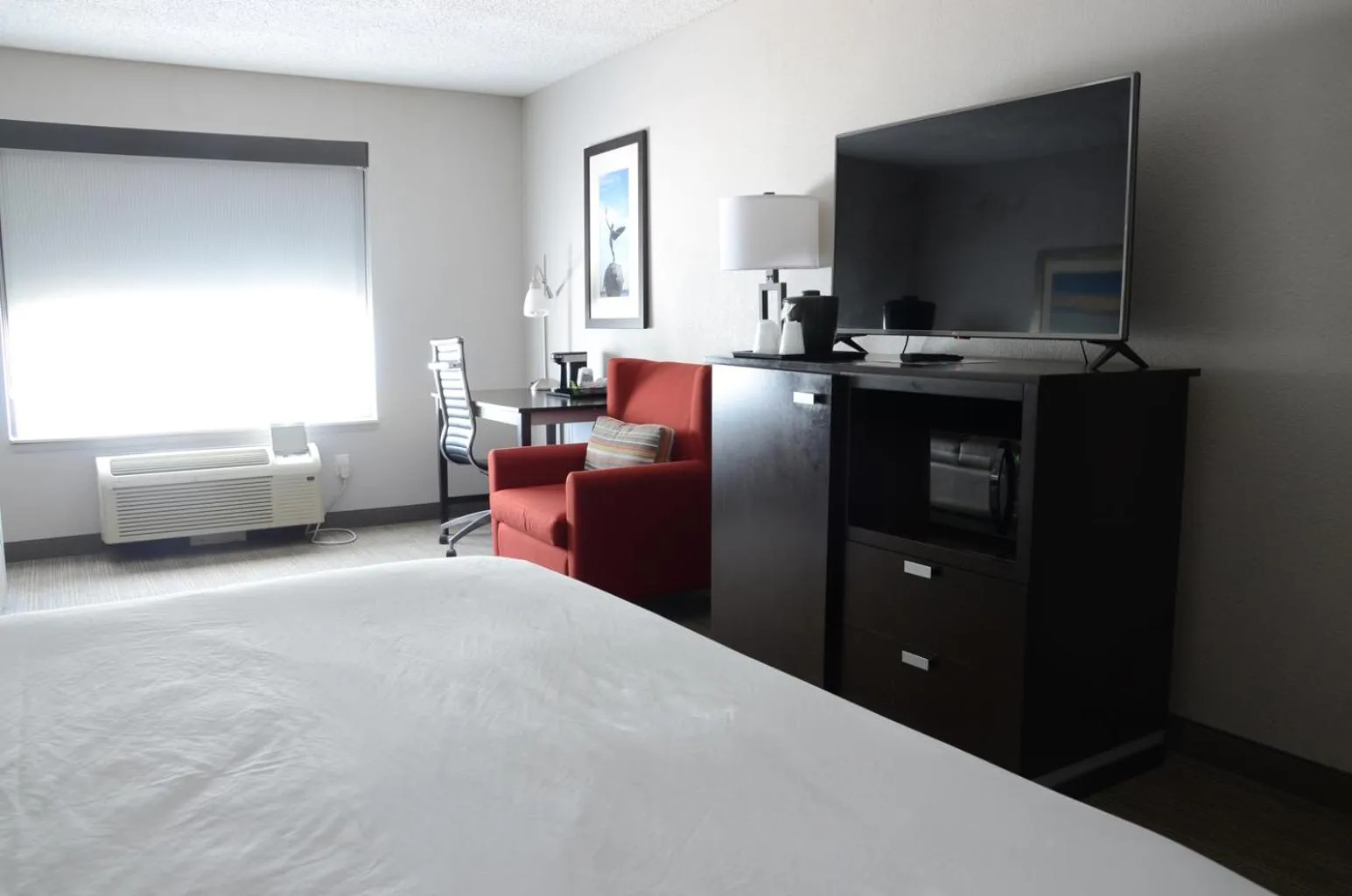 Bedroom, Bed in Country Inn & Suites by Radisson, Jacksonville, FL