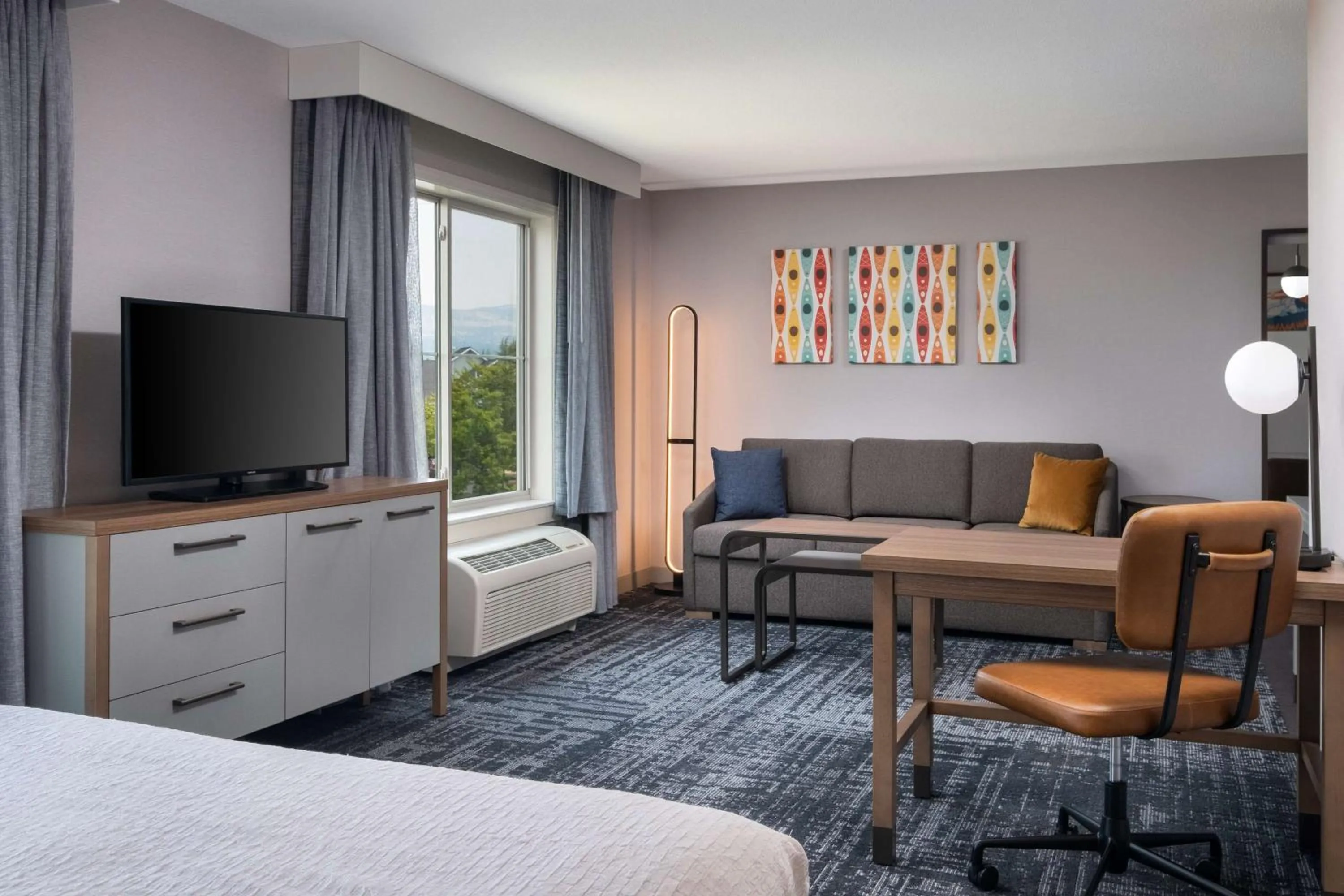 Bed in Homewood Suites Medford