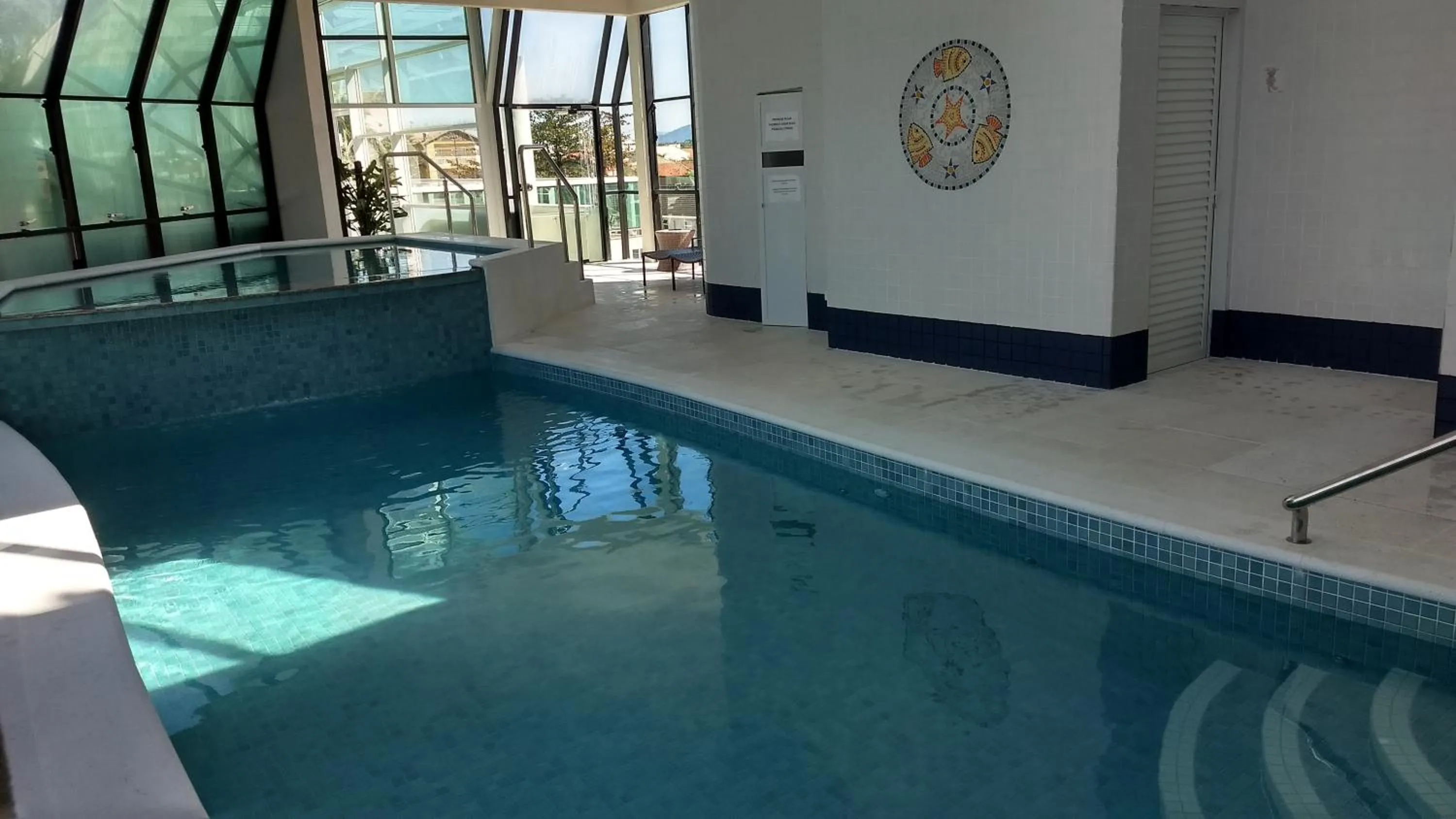 Swimming pool in Hotel Santa Paula