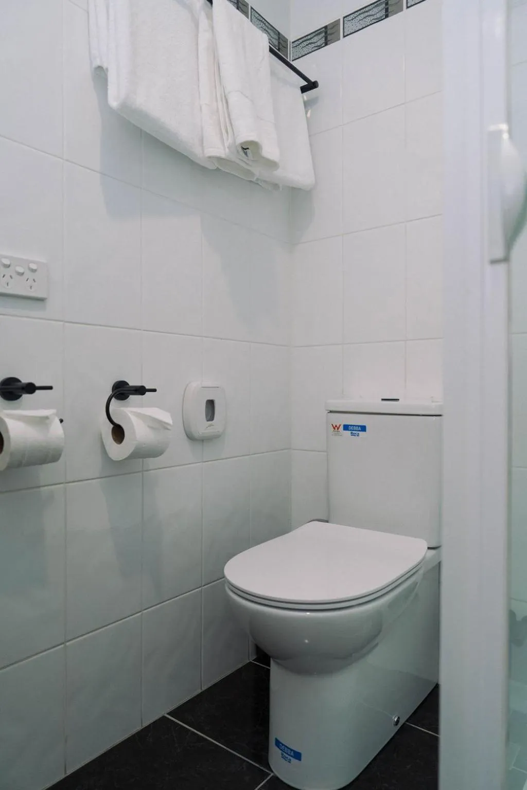 429 Apartments & Suites